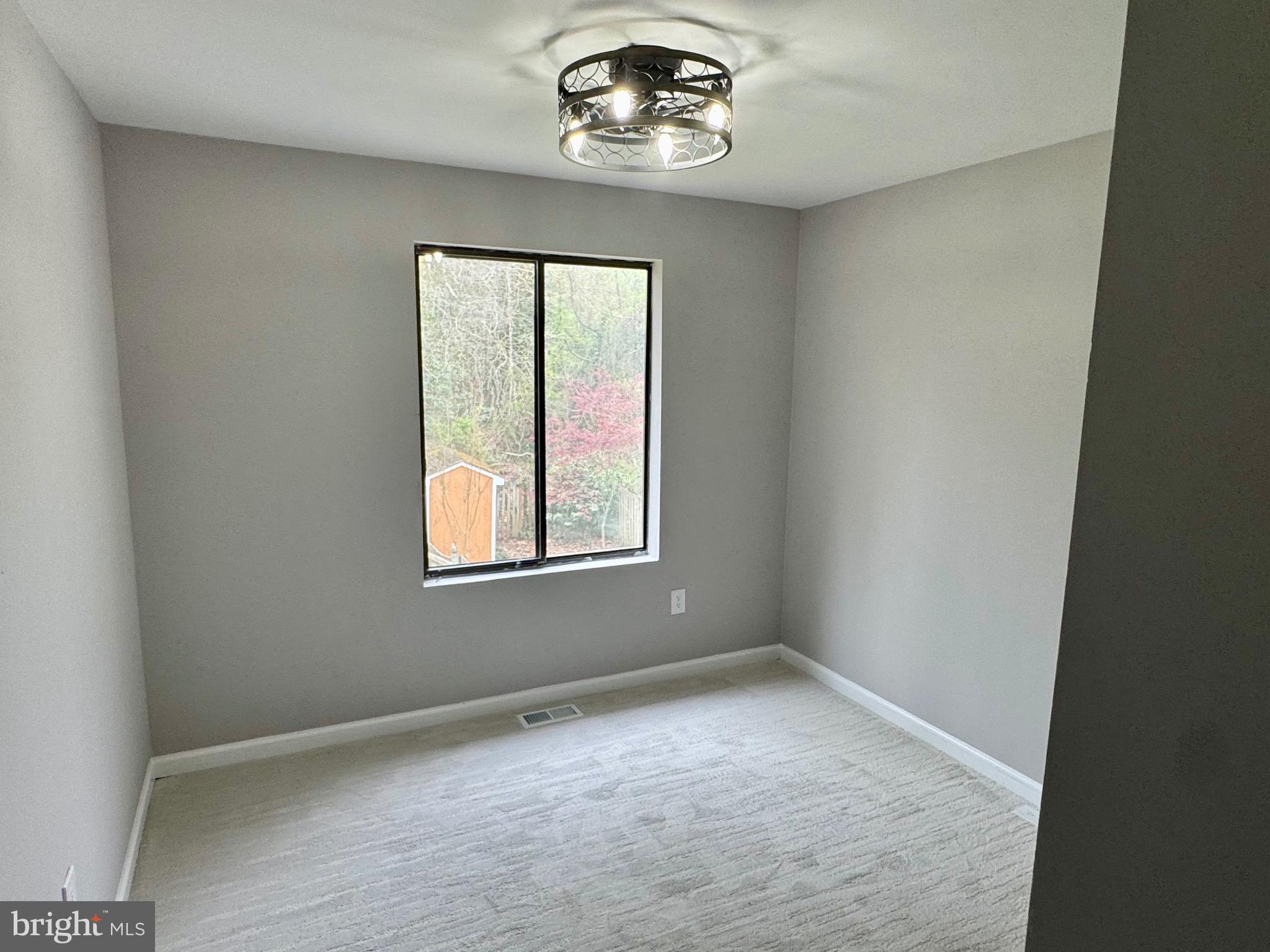 ADMIRALS WALK - Residential