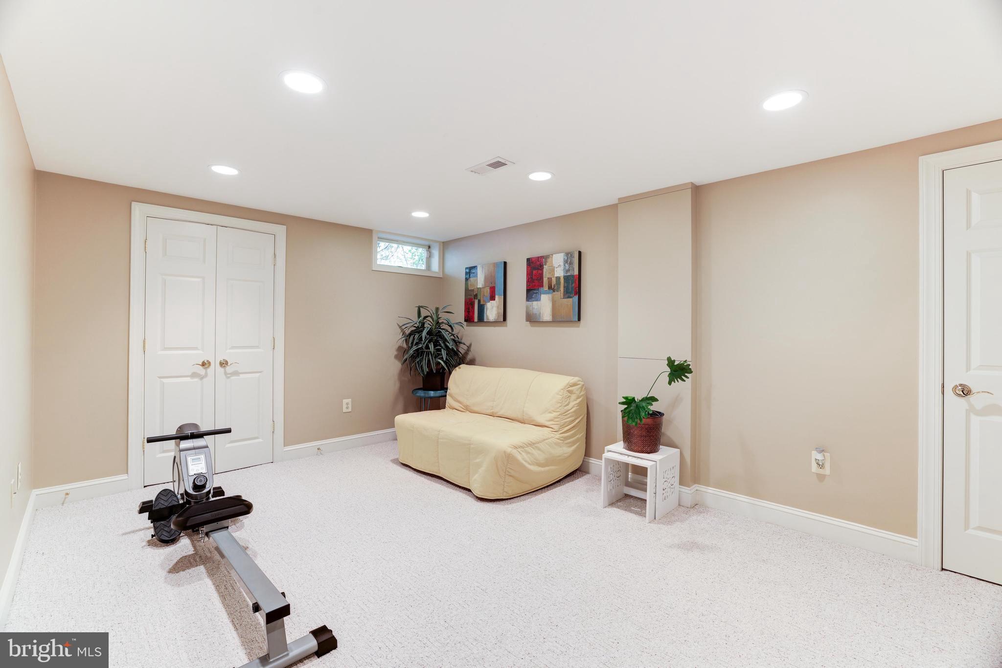 FRANKLIN PARK - Residential