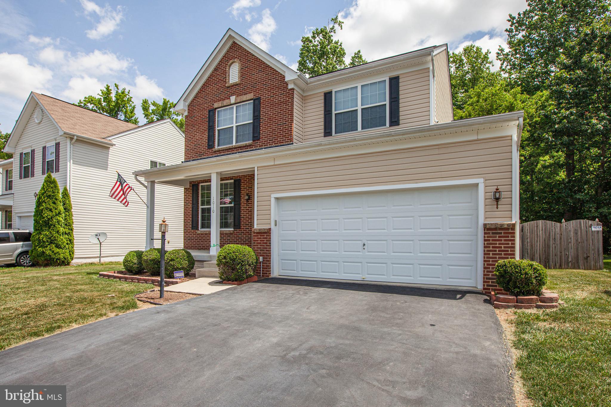 RIVER WALK - Residential