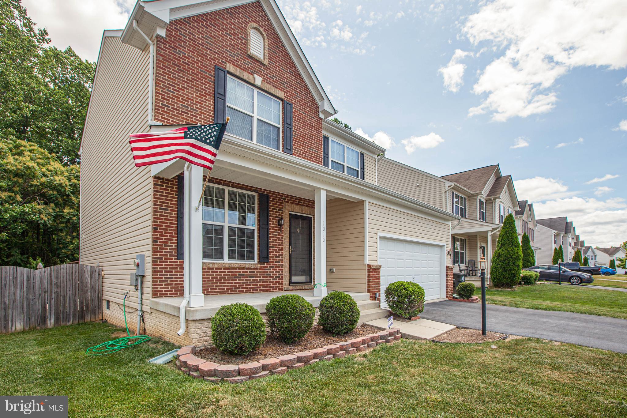 RIVER WALK - Residential