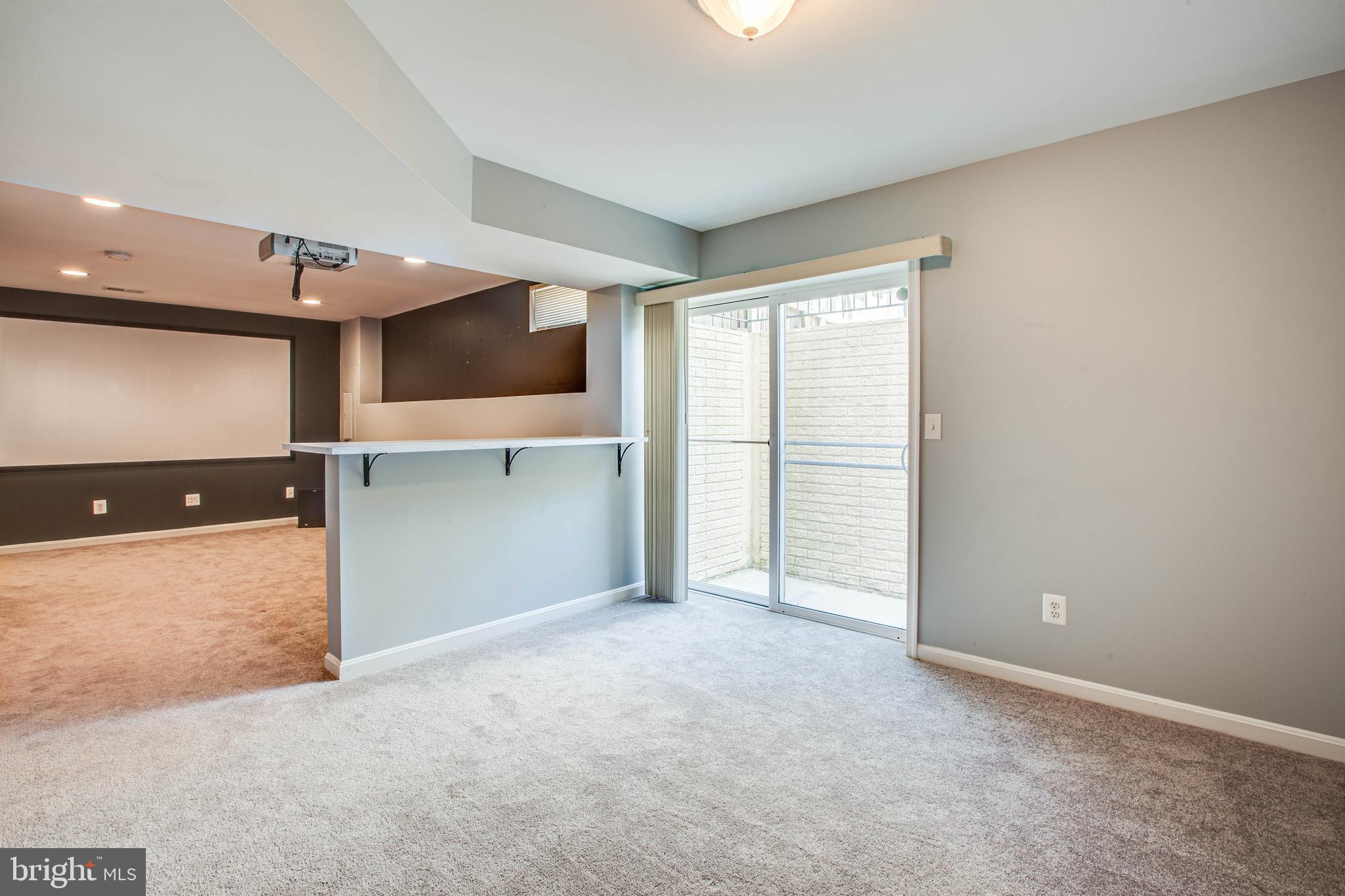 RIVER WALK - Residential