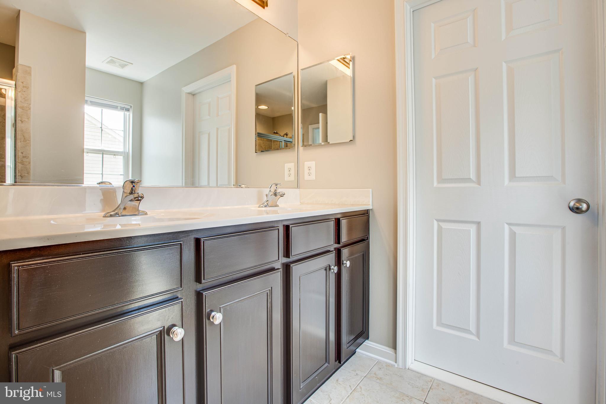 RIVER WALK - Residential