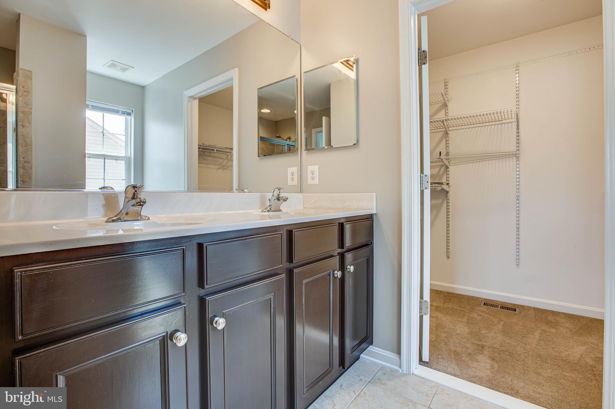 RIVER WALK - Residential