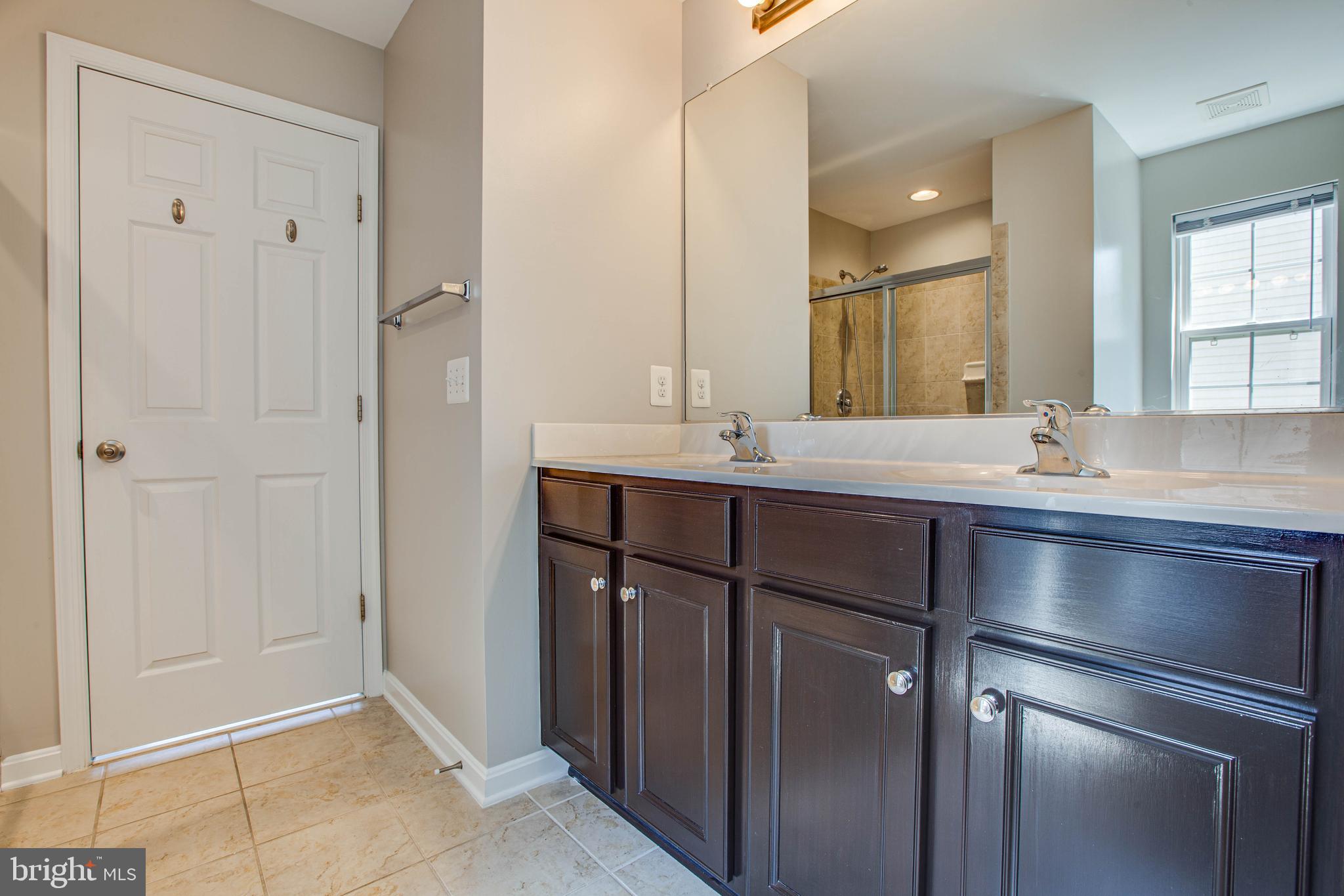 RIVER WALK - Residential