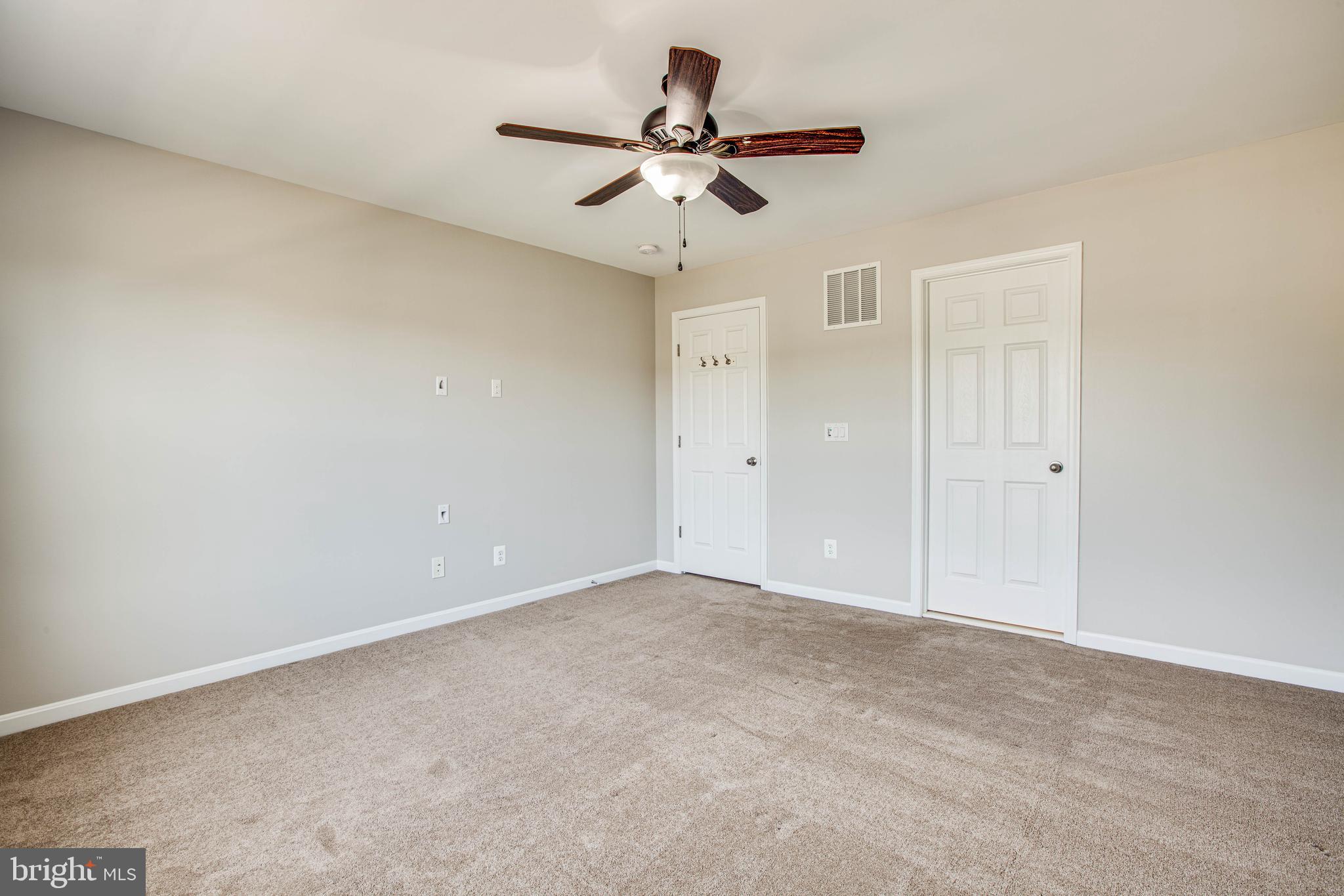 RIVER WALK - Residential