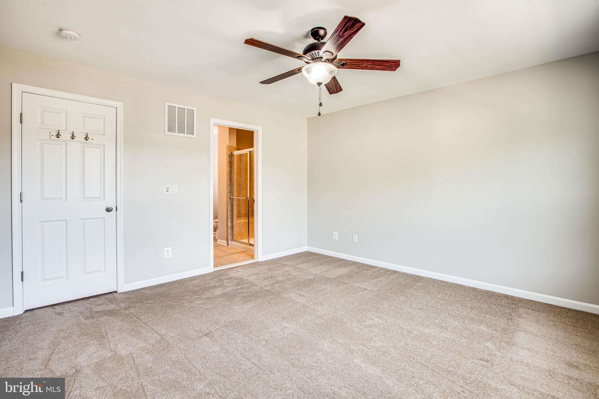 RIVER WALK - Residential