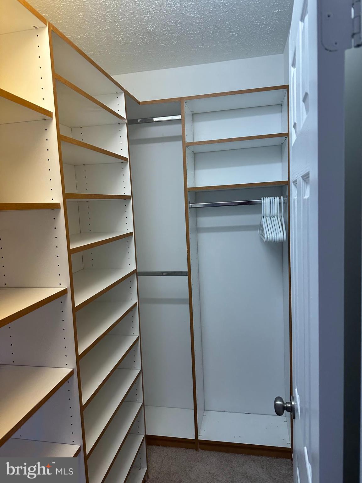 NORRIS ACRES OAKVILLE - Residential