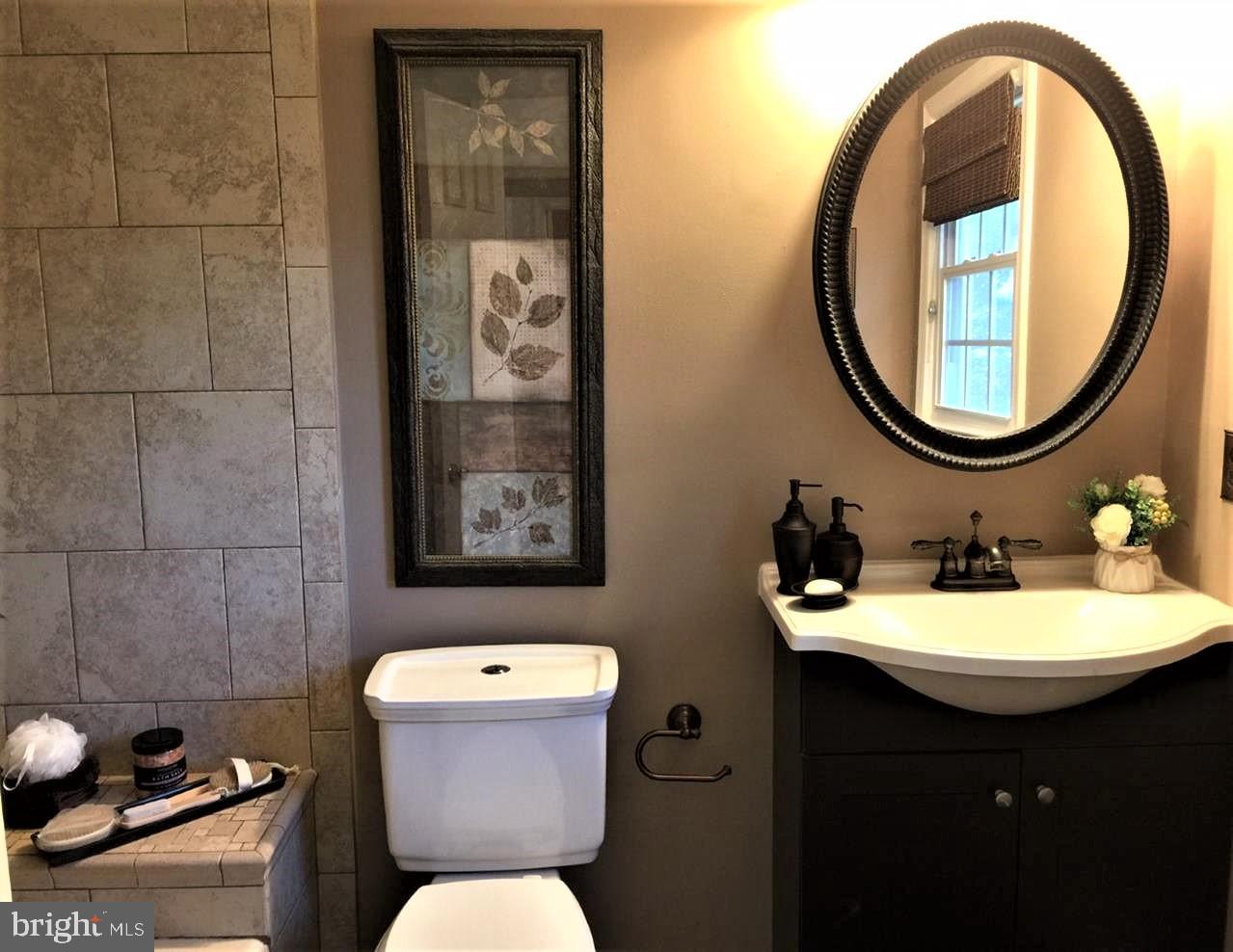 GRADYS WALK - Residential