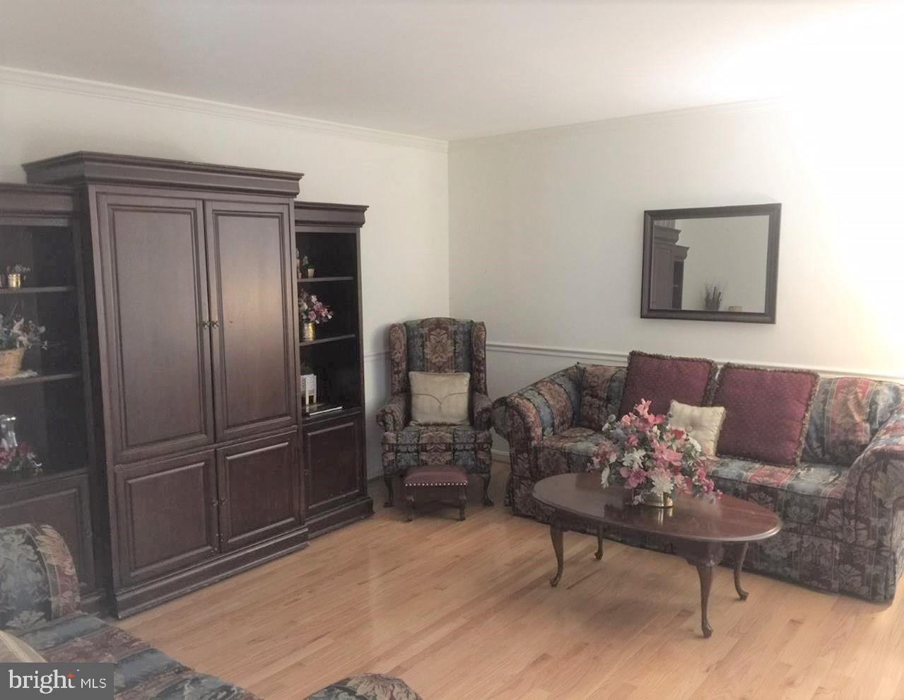 GRADYS WALK - Residential