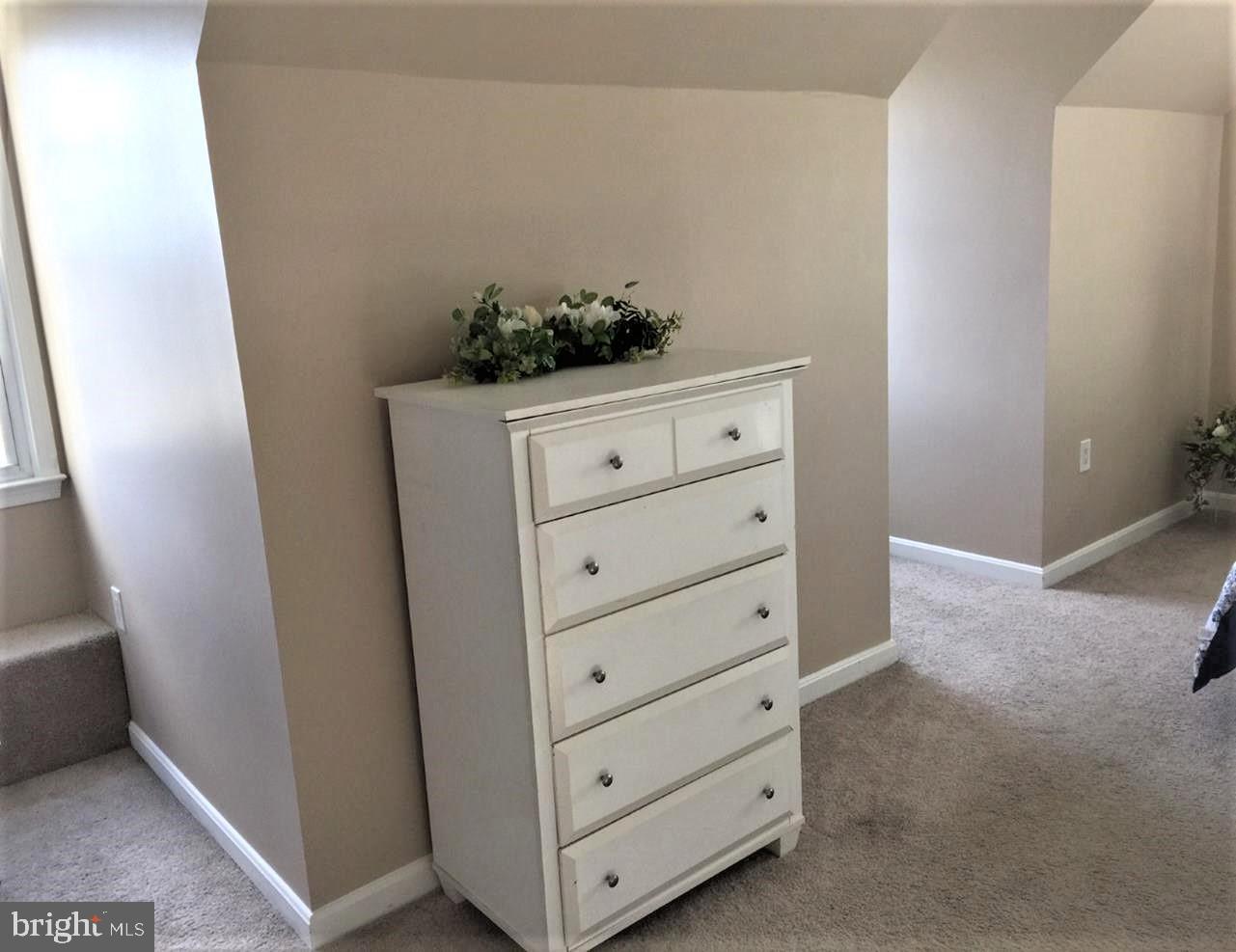 GRADYS WALK - Residential