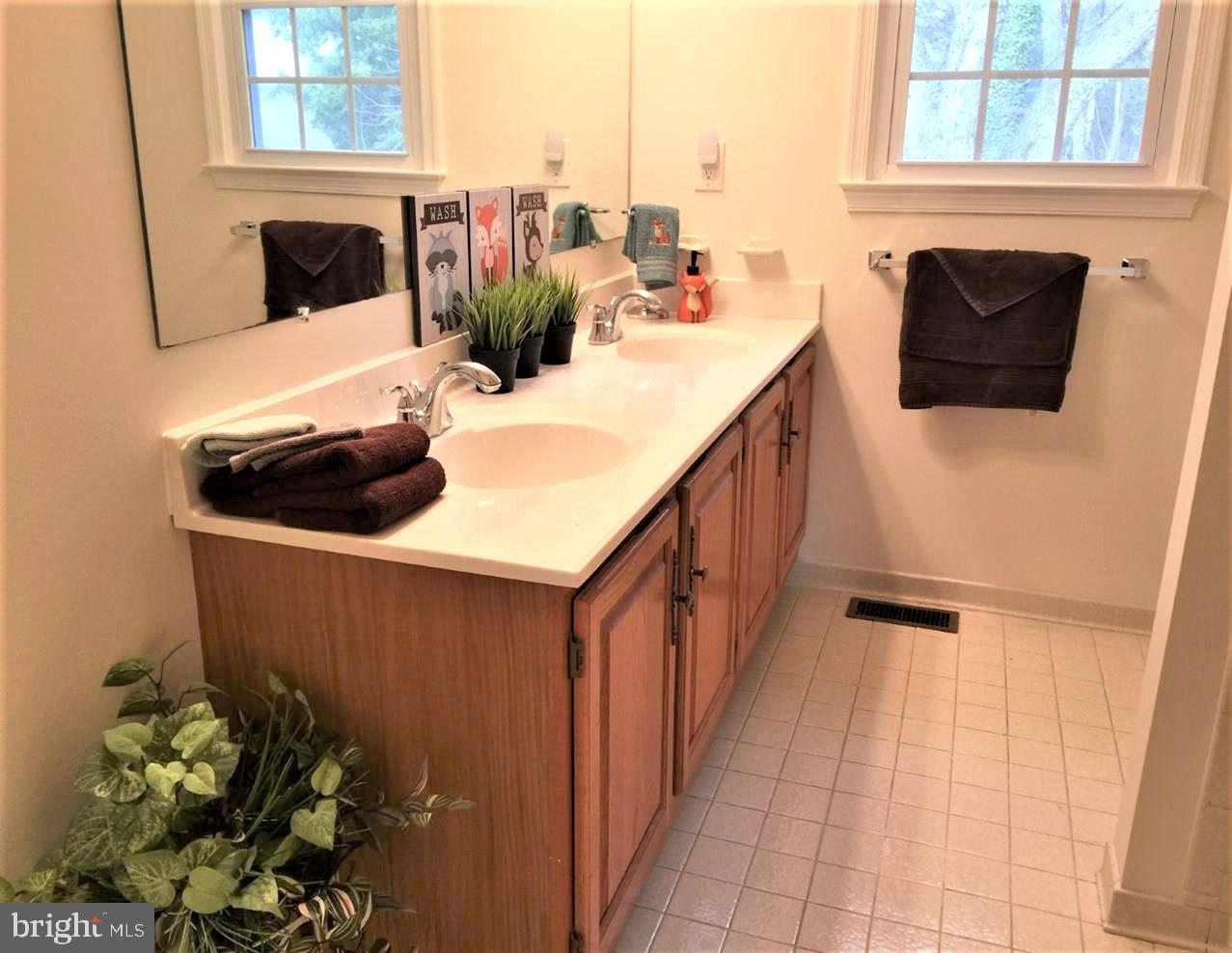 GRADYS WALK - Residential