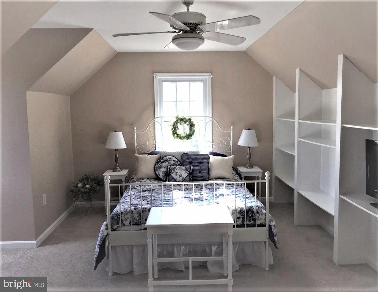 GRADYS WALK - Residential