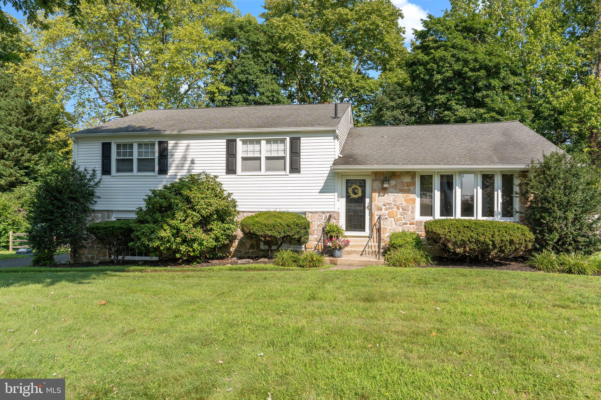 Absolutely Gorgeous 4 B/R, 2.5 bath Splitlevel Single in Desirable Huntingdon Valley section of Lower Moreland Township! Hall entrance leads to Spacious Livingroom w/ bow window, open floor plan flows into Dinning area adjacent to Beautifully Renovated Kitchen (2019)boasting plenty of custom cabinets, quartz countertop, glass tile backsplash, 4 seat Island, Stainless steel appliances include Ge Refrigerator w/ water and ice dispenser, Kitchenaid dishwasher, Bosch, 5 burner stove top w/ exhaust and GE Profile double wall oven w/ dual convection/ Microwave. Exit to Large tiled Florida room completes main level. Upper level has Main Bedroom w/ full updated bath (2018), 3 other nice size bedrooms and renovated hall bath (2015). Lower level has Laundry area, powder room and Family room w/ Fireplace and Pella Sliding doors to rear patio and huge fenced yard. Basement is Fully finished recreation room w/ Bar (included) for even more living space and utiility room. Additional Features include Brand New 200 amp Electrical box, Central Air (2018), Newer Sliding (2023), fencing (2024), long Driveway and Oversized attached garage w/ automatic opener, Excellent location in High ranking Lower Moreland school district near Lorimer Park, Pennypack Preserve with walking and bike trails, shopping and close access to regional rail line. Suburban Living at it's finest!