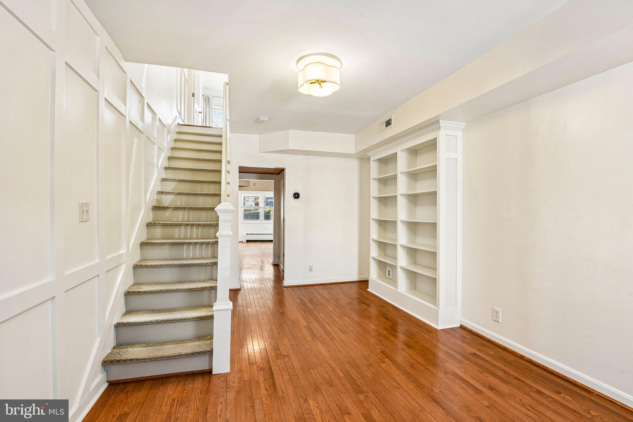 1425 DECATUR STREET
