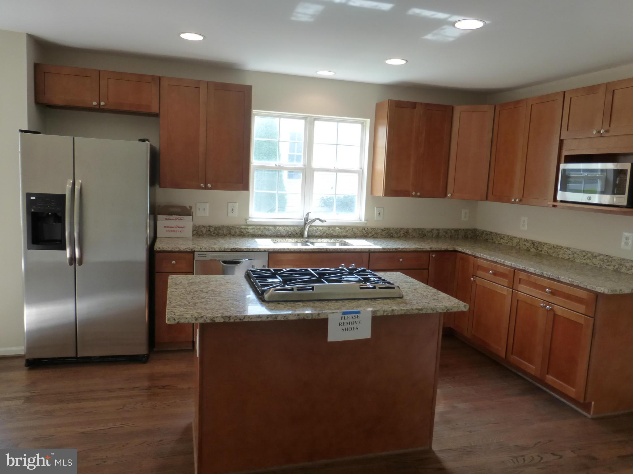 POTOMAC LAKES - Residential