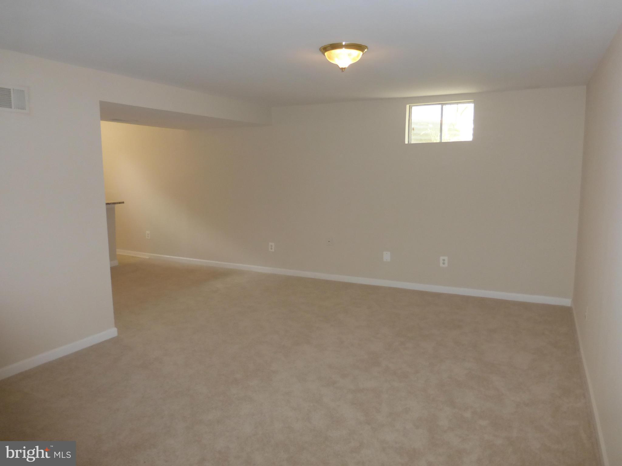 POTOMAC LAKES - Residential