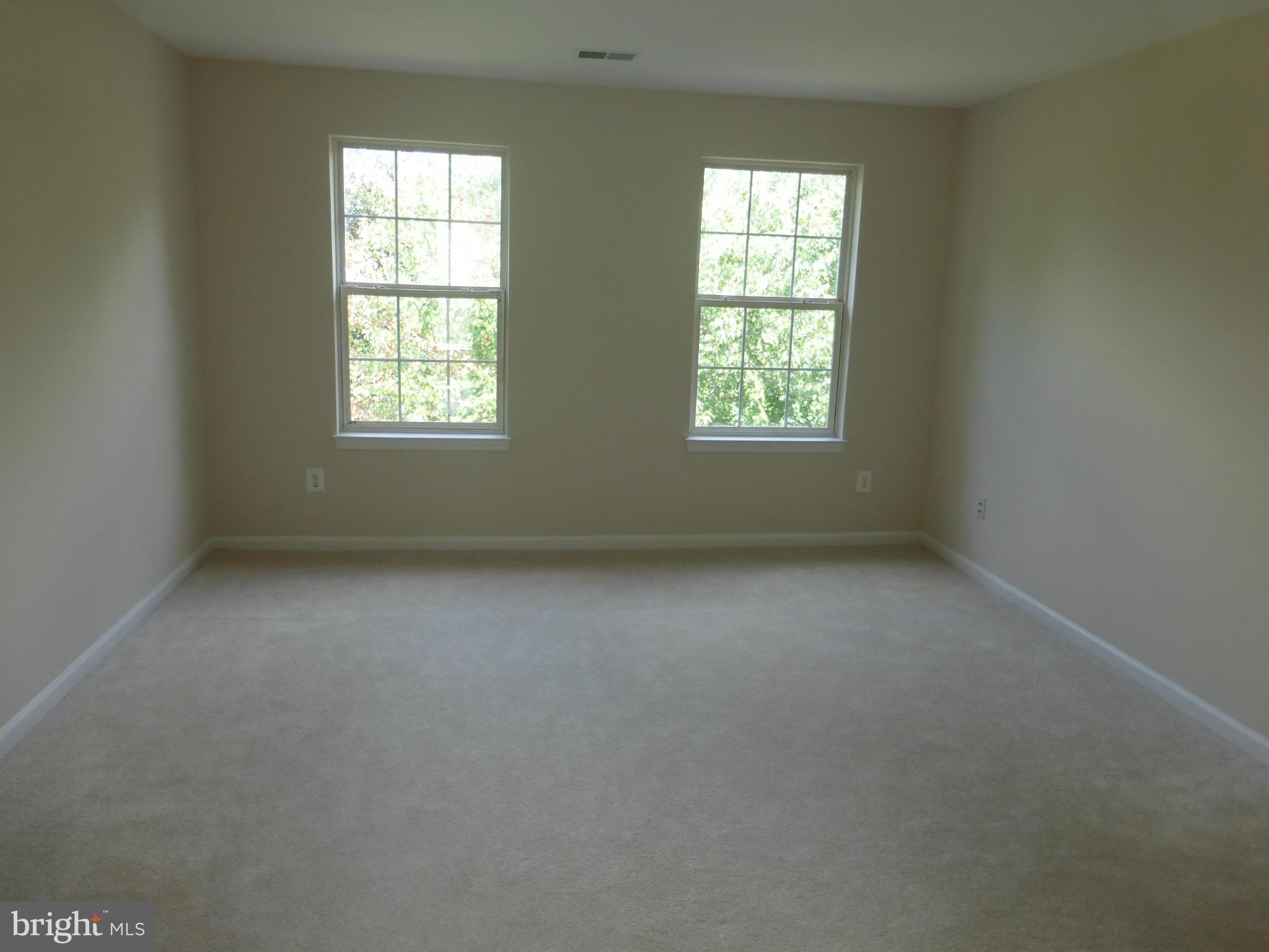 POTOMAC LAKES - Residential