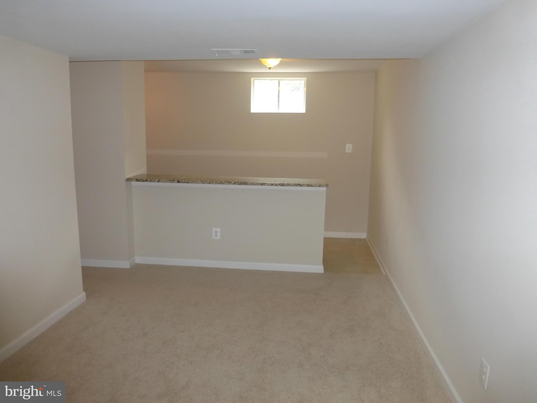 POTOMAC LAKES - Residential