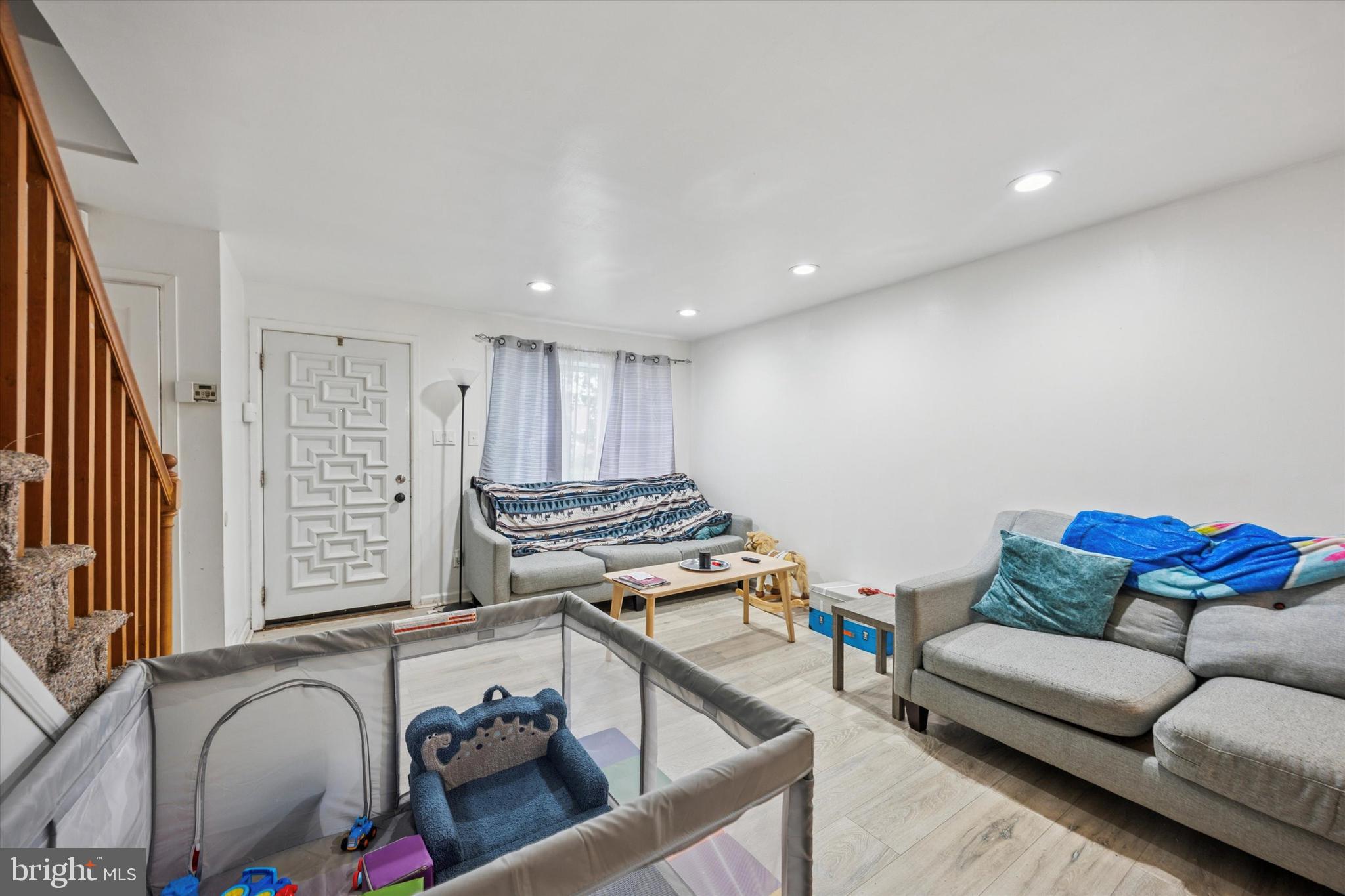 DELMAR VILLAGE - Residential