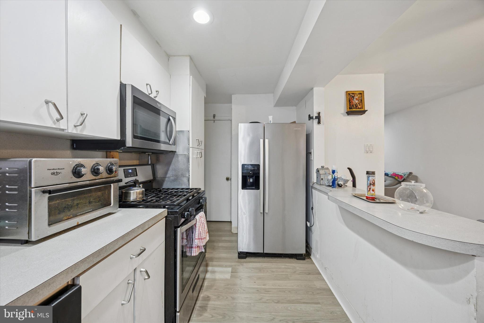 DELMAR VILLAGE - Residential