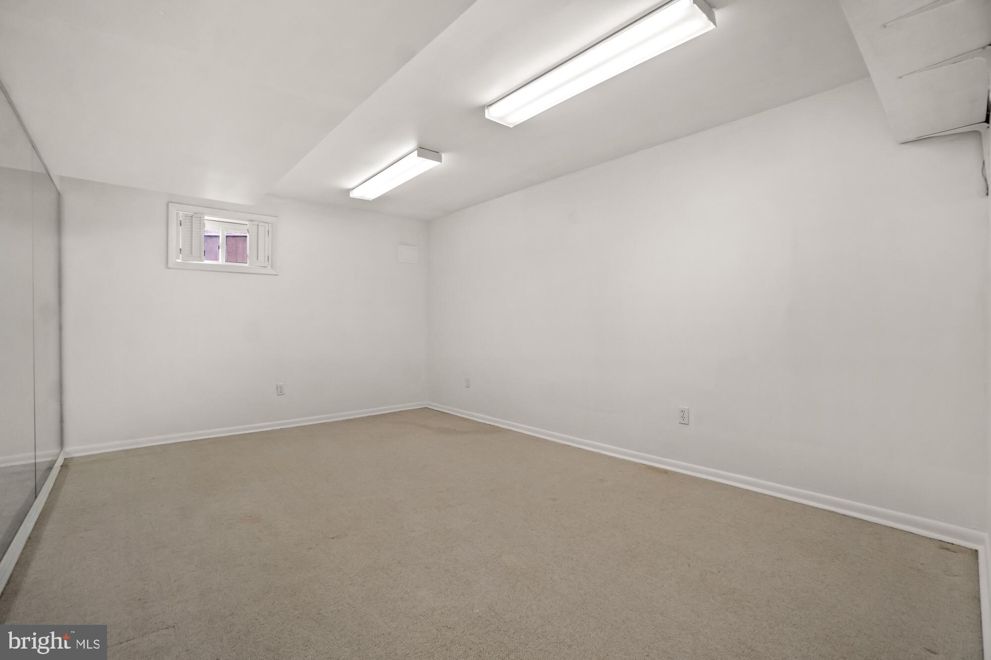 BEL PRE WOODS - Residential