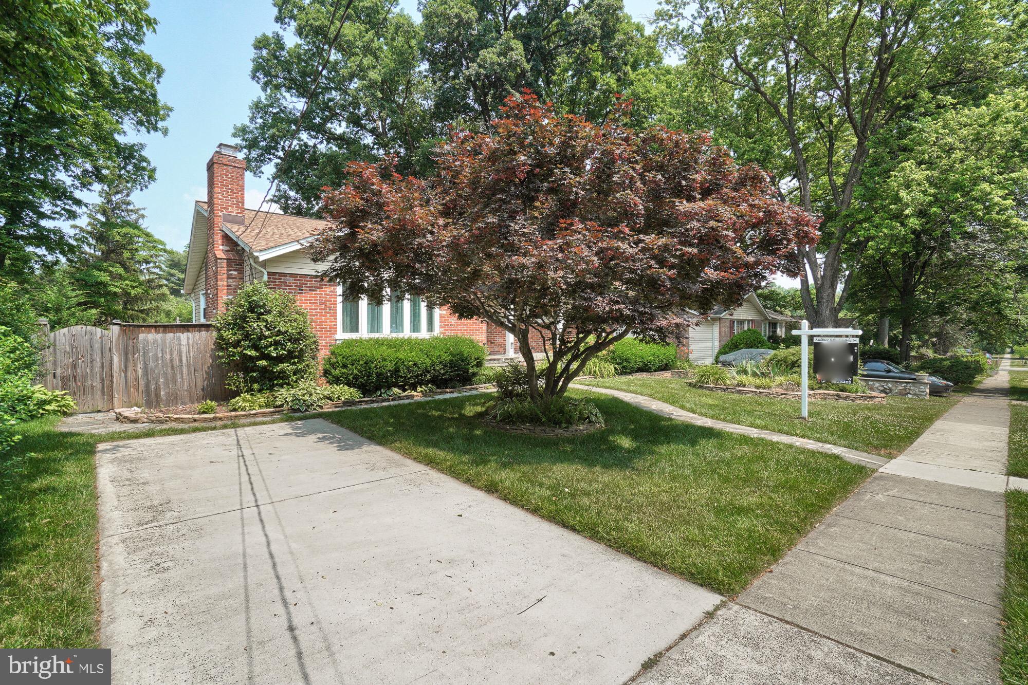 BEL PRE WOODS - Residential