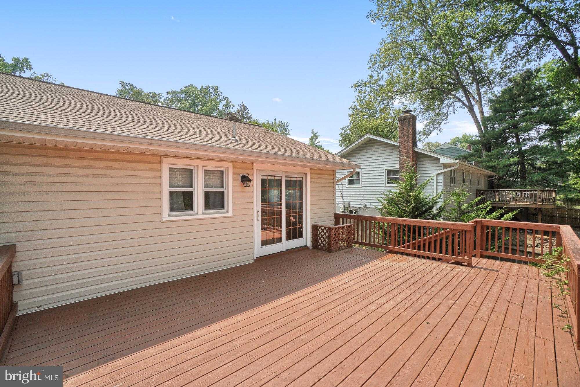 BEL PRE WOODS - Residential