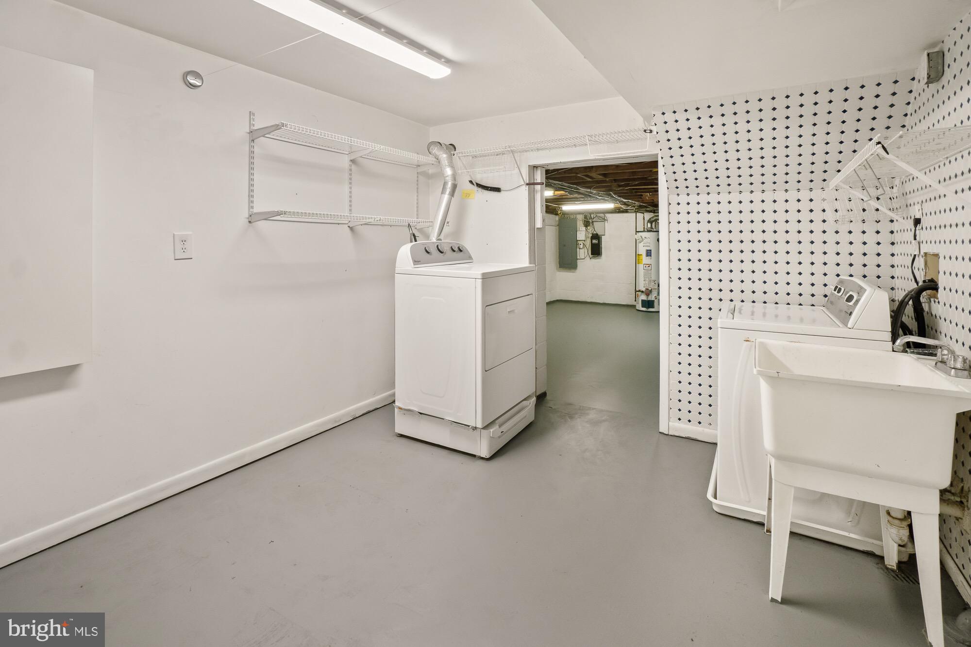 BEL PRE WOODS - Residential