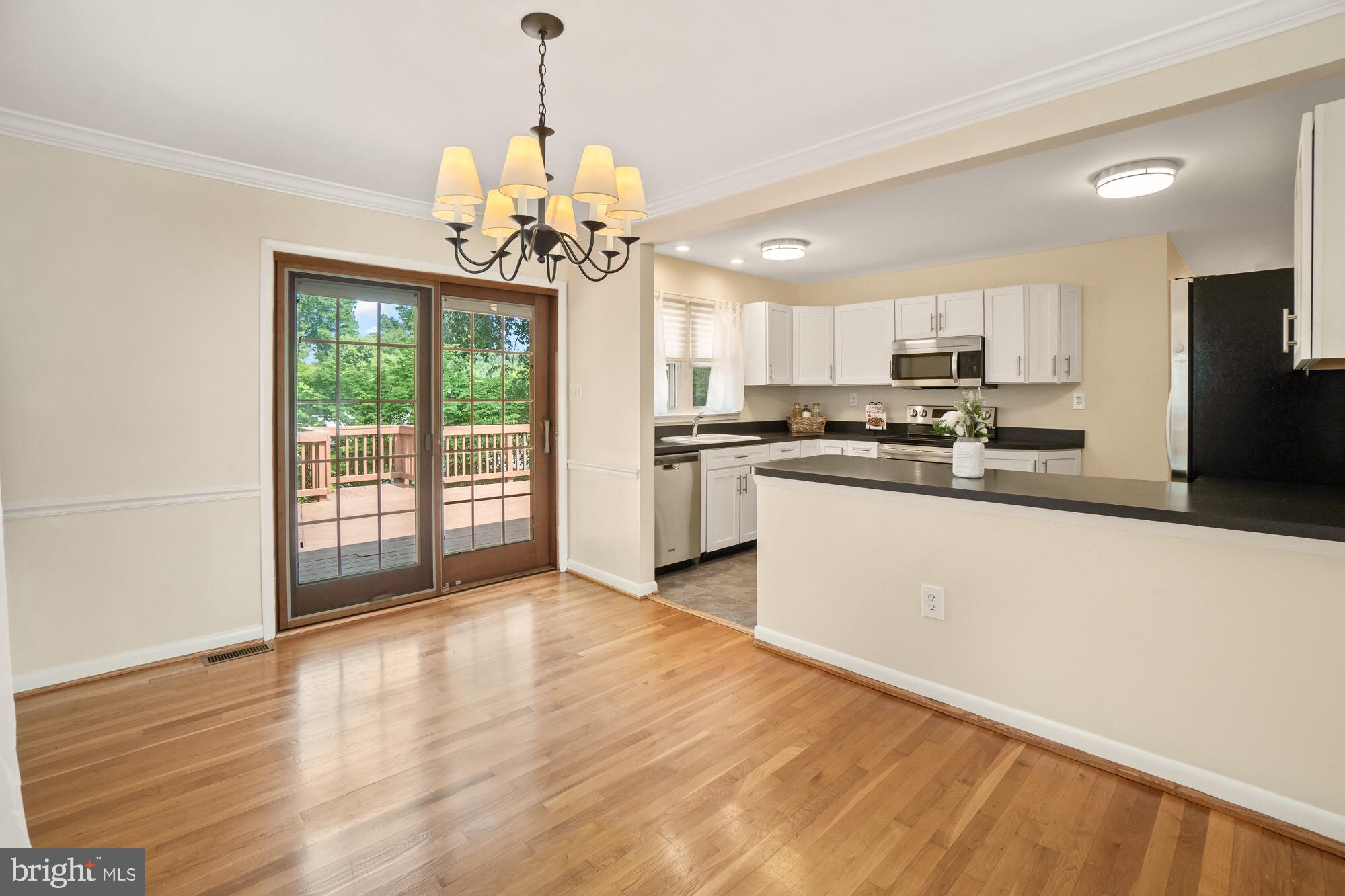 BEL PRE WOODS - Residential