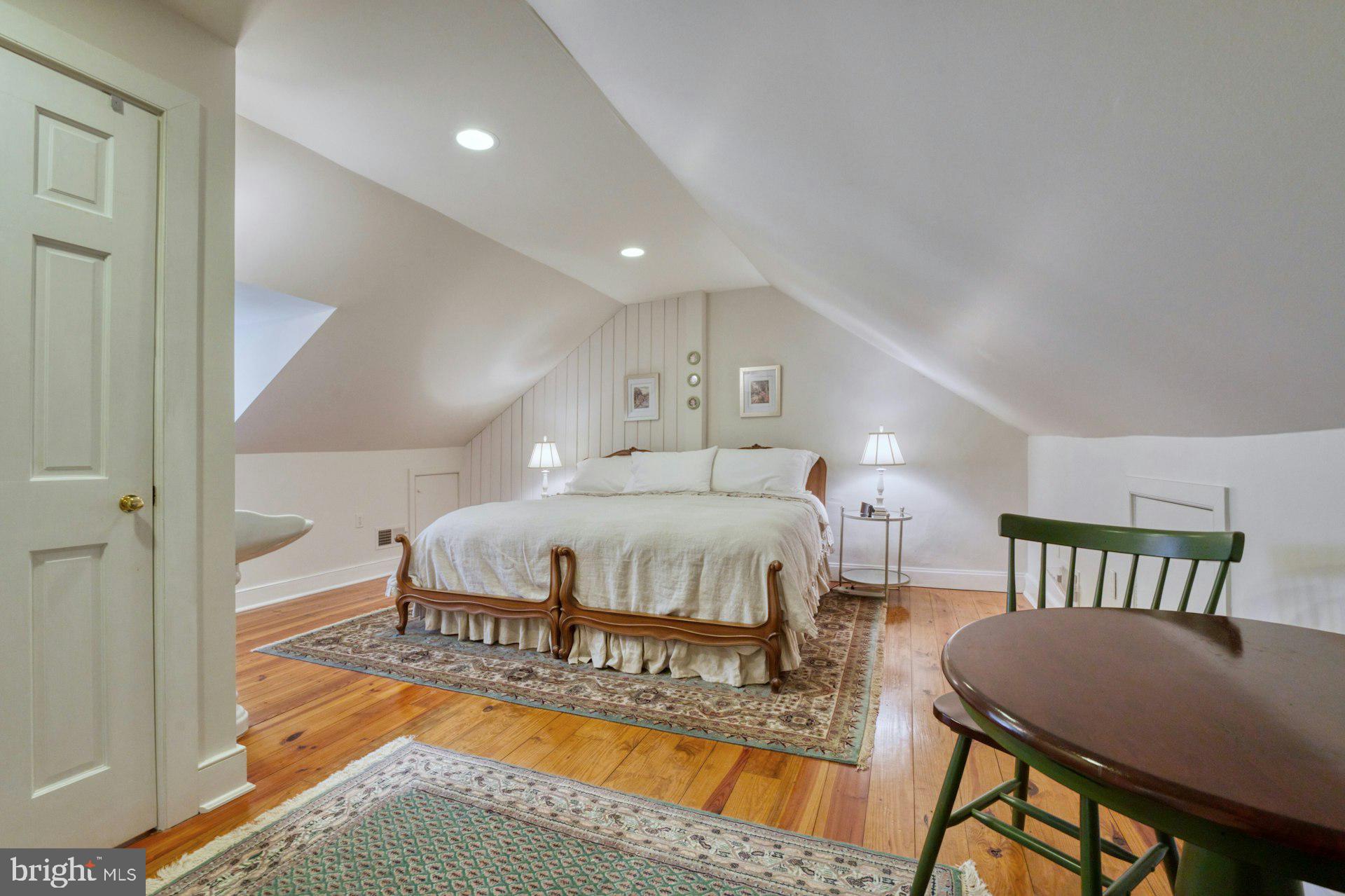 WATERFORD - Residential