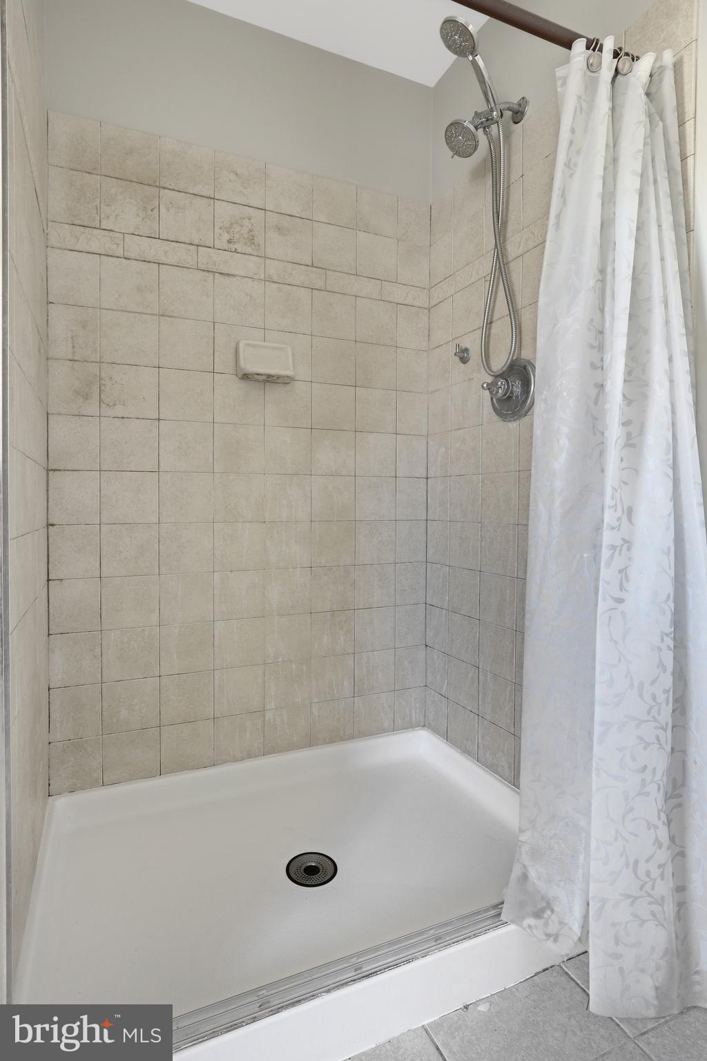 SHEFFIELD/FAIRWAY VILLAGE - Residential