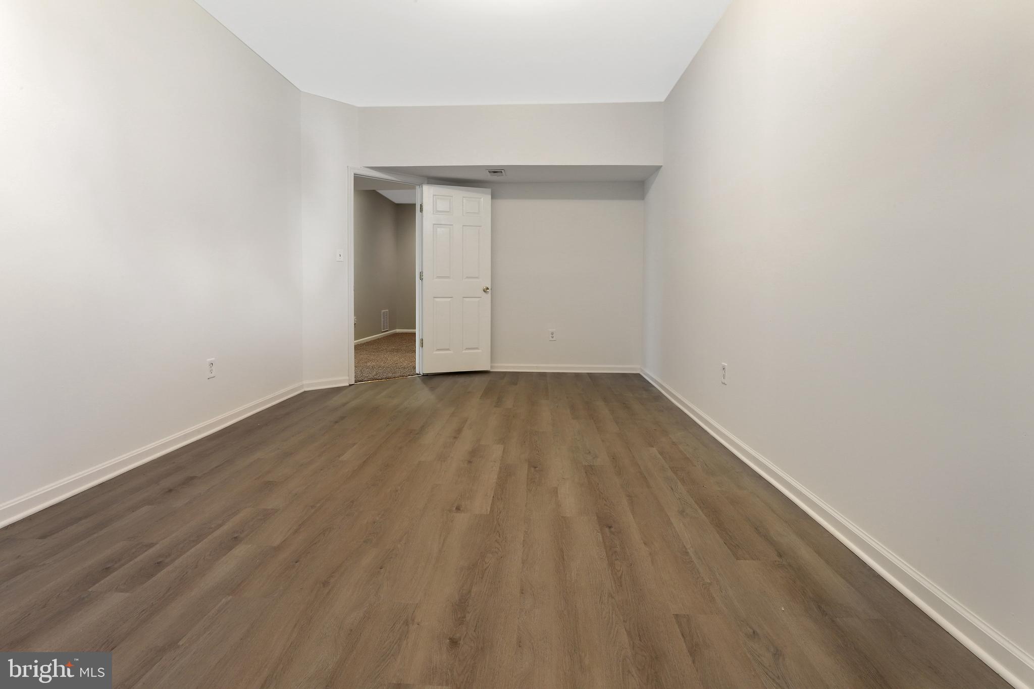 SHEFFIELD/FAIRWAY VILLAGE - Residential