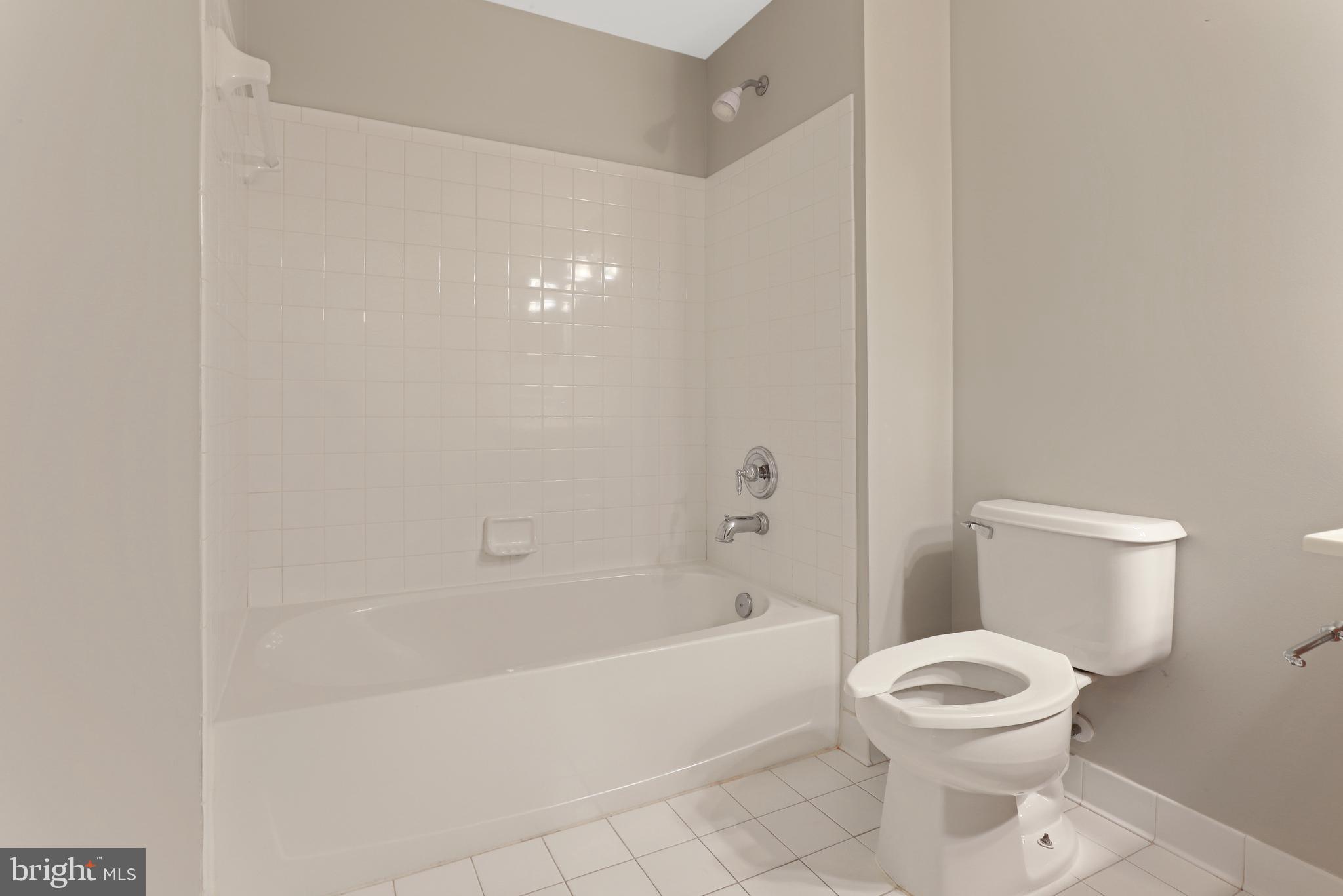 SHEFFIELD/FAIRWAY VILLAGE - Residential