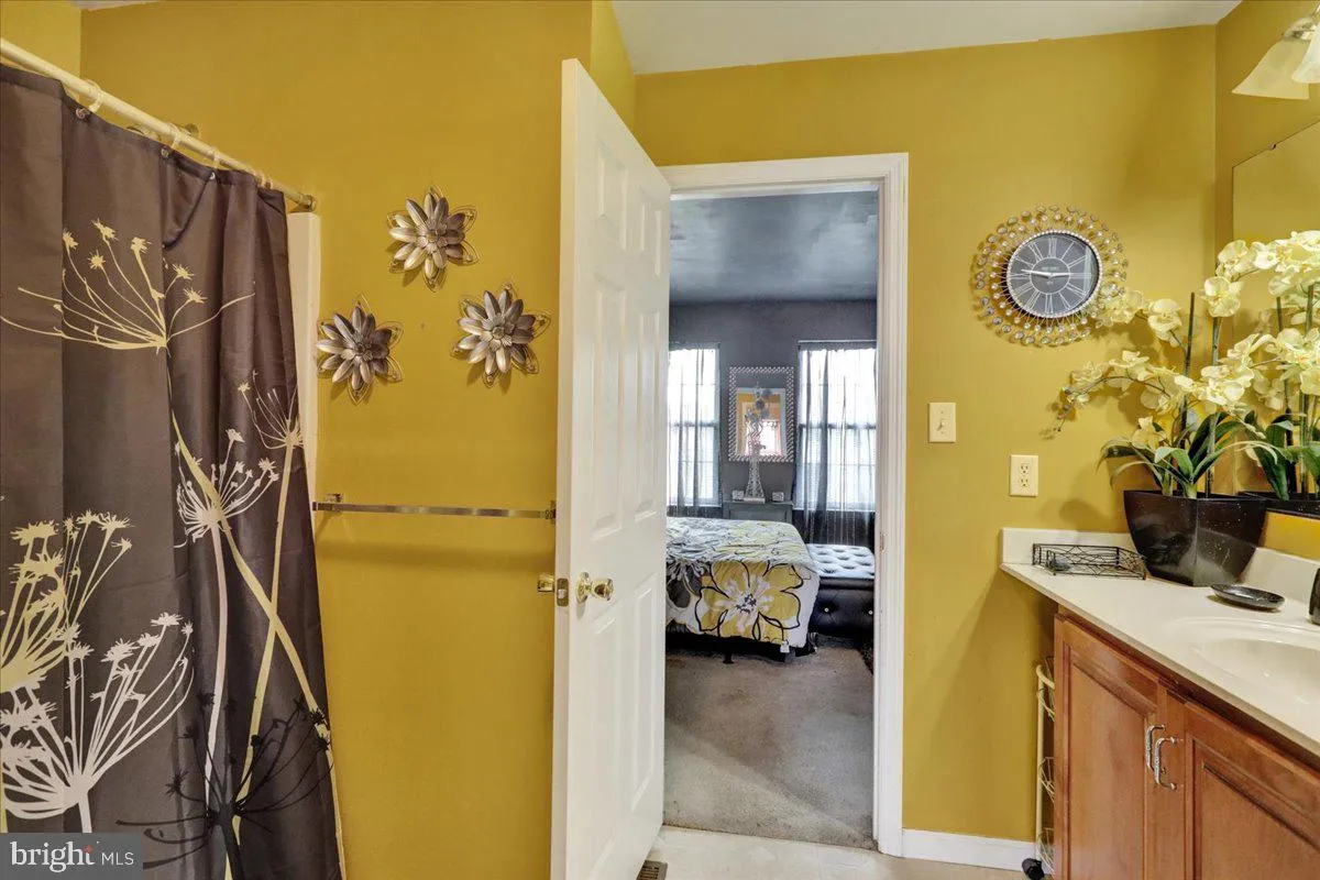 Reading, Pennsylvania 19607, United States, 5 Bedrooms Bedrooms, ,5 BathroomsBathrooms,Residential,Pending,100716