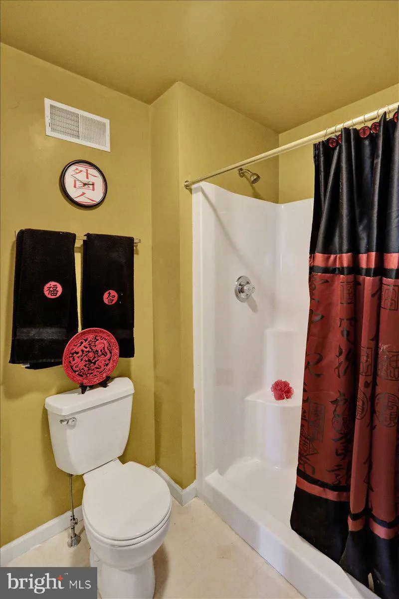 Reading, Pennsylvania 19607, United States, 5 Bedrooms Bedrooms, ,5 BathroomsBathrooms,Residential,Pending,100716