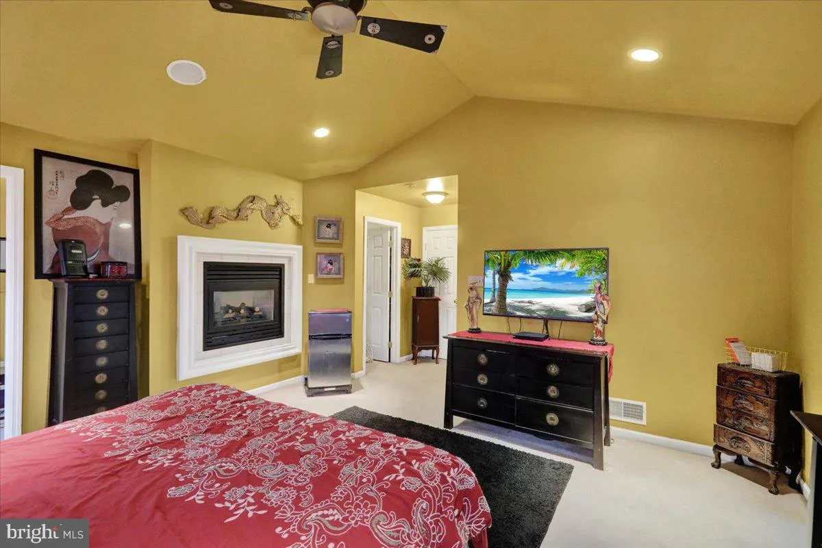 Reading, Pennsylvania 19607, United States, 5 Bedrooms Bedrooms, ,5 BathroomsBathrooms,Residential,Pending,100716