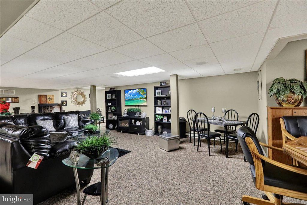 listing image 54