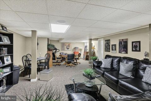 listing image 50