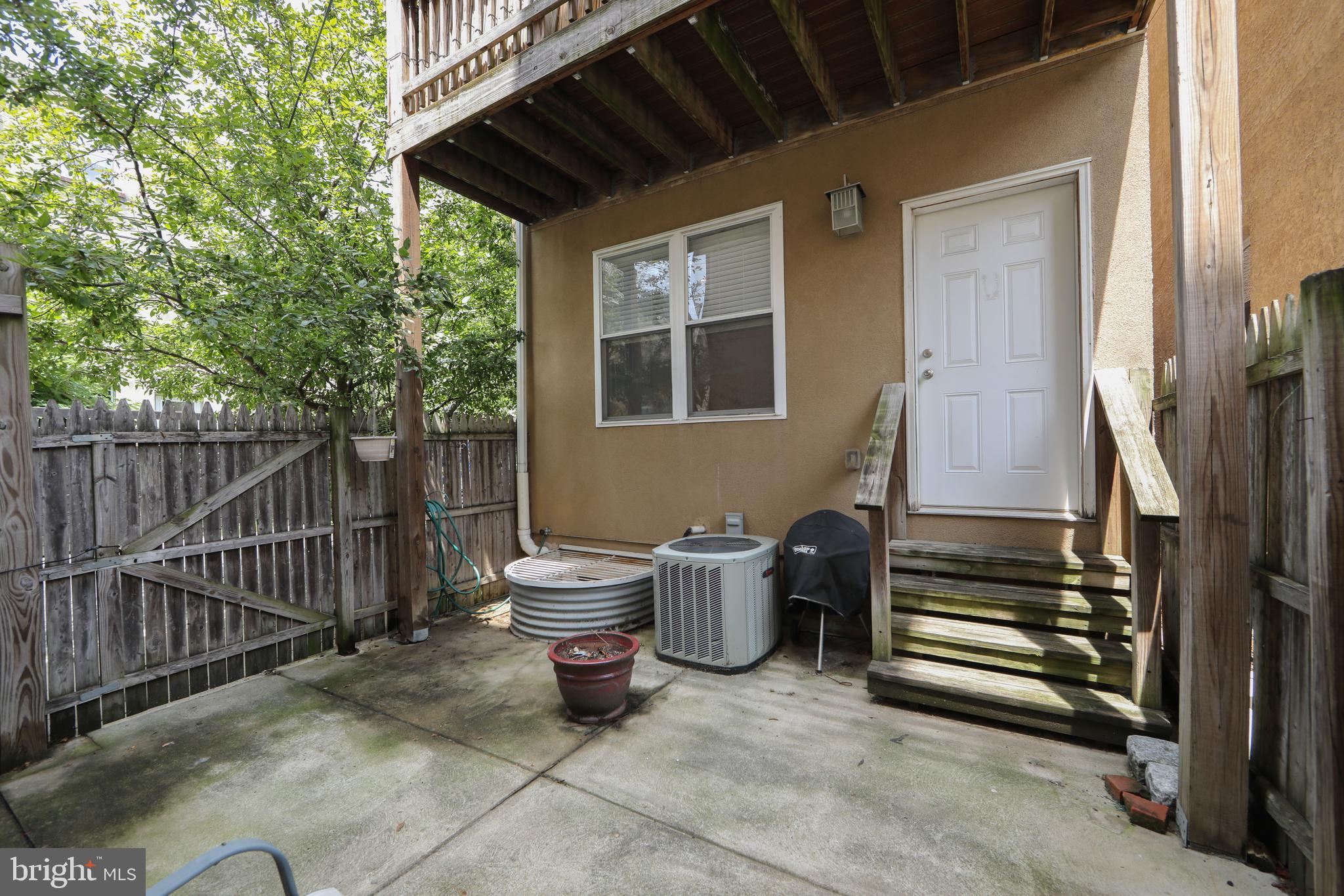 FRANCISVILLE - Residential