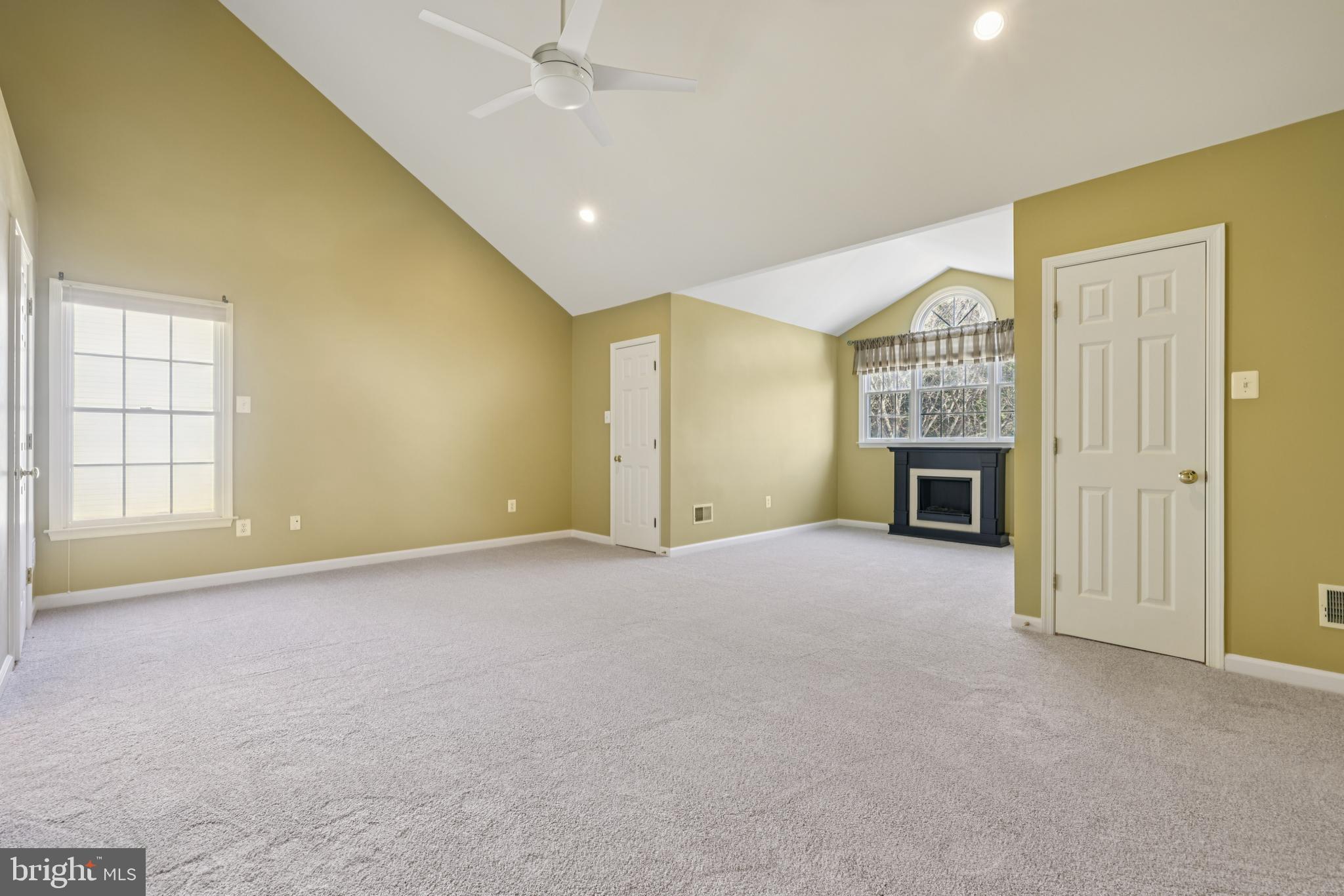 VILLAGE OF RIVER HILL - Residential