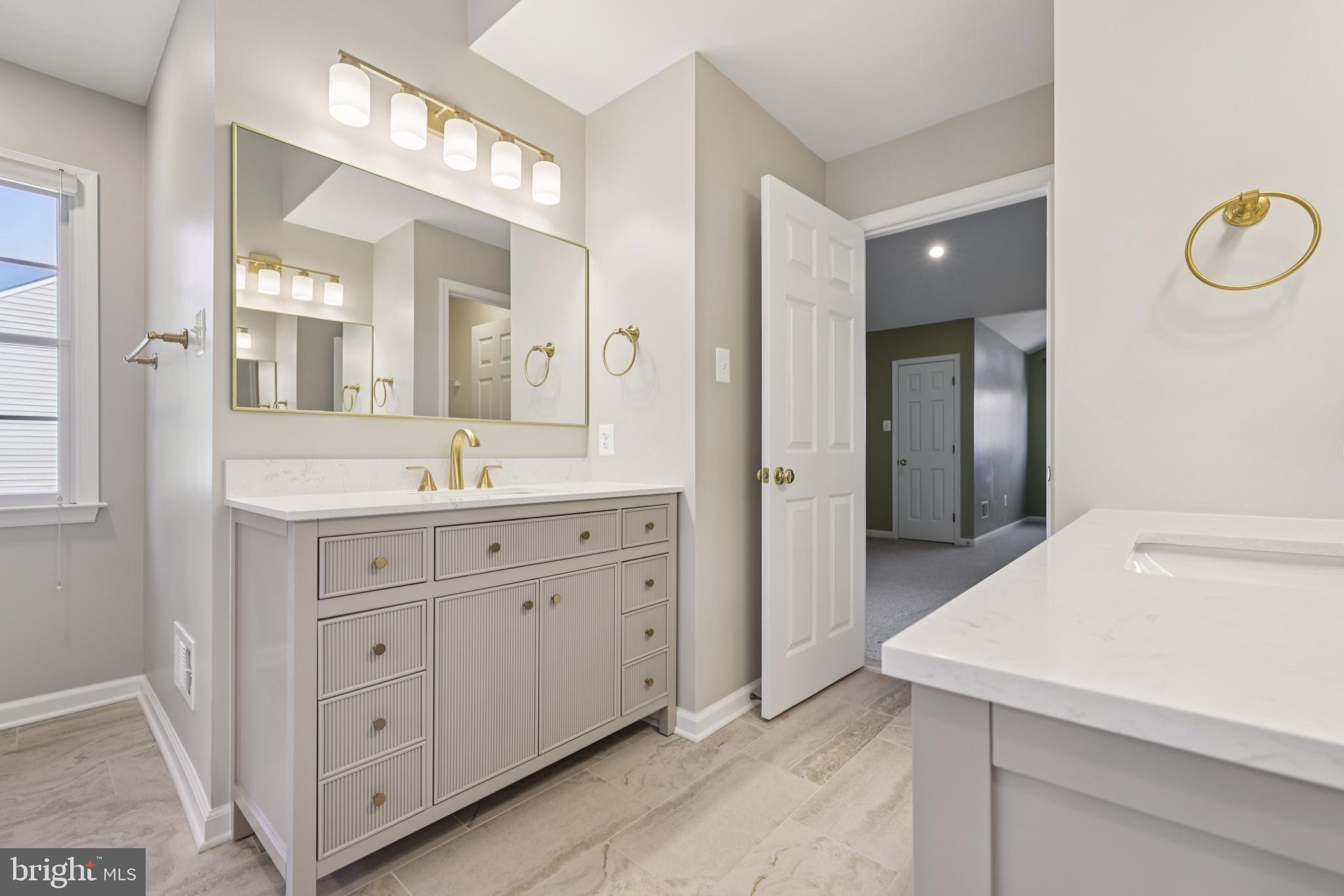 VILLAGE OF RIVER HILL - Residential