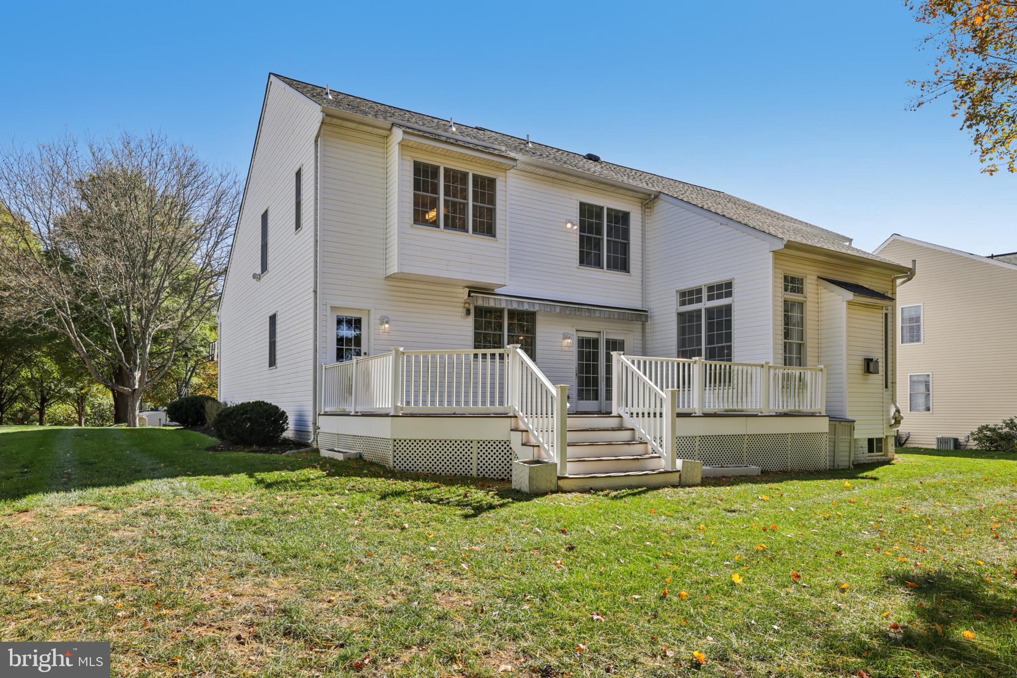 VILLAGE OF RIVER HILL - Residential