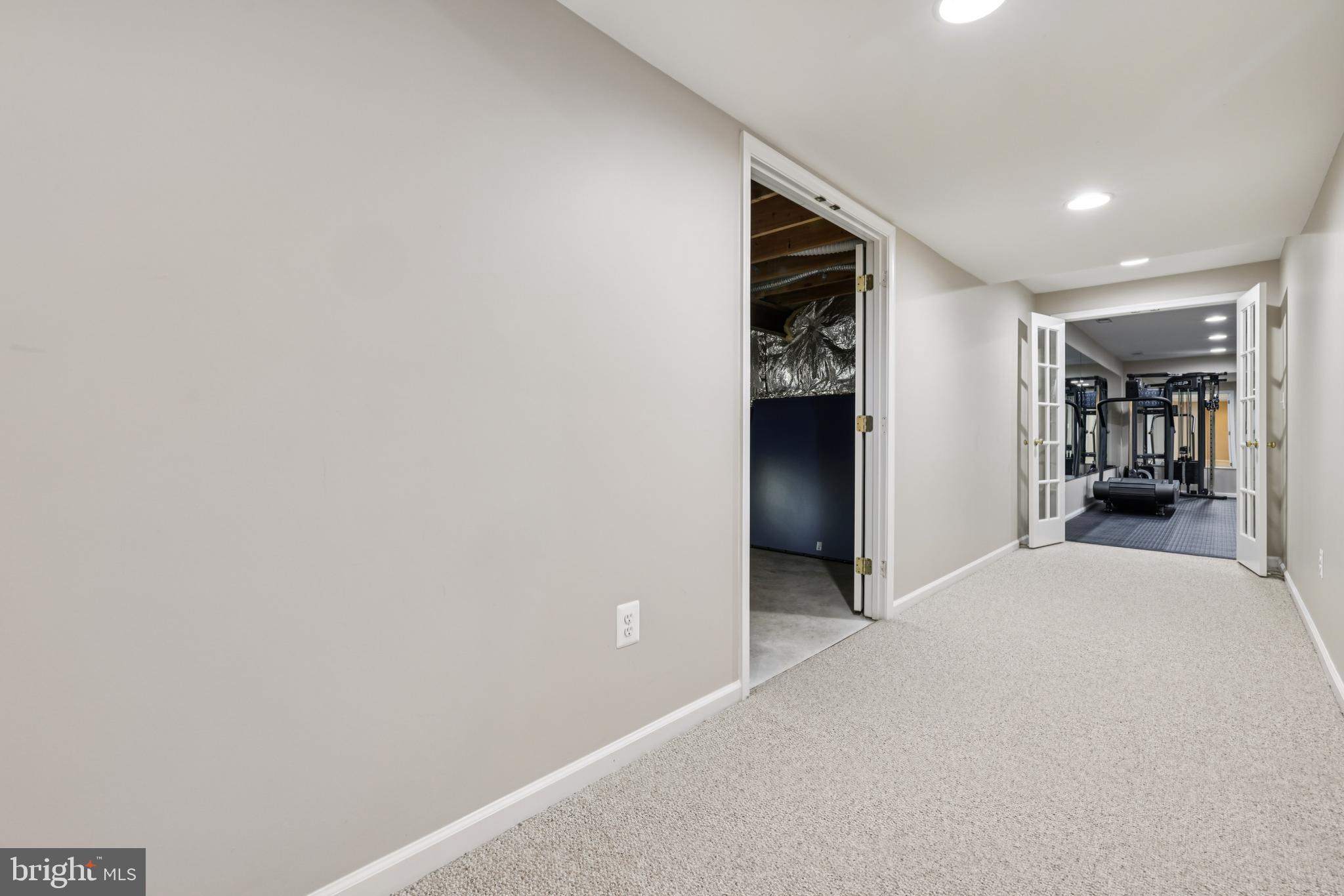 VILLAGE OF RIVER HILL - Residential