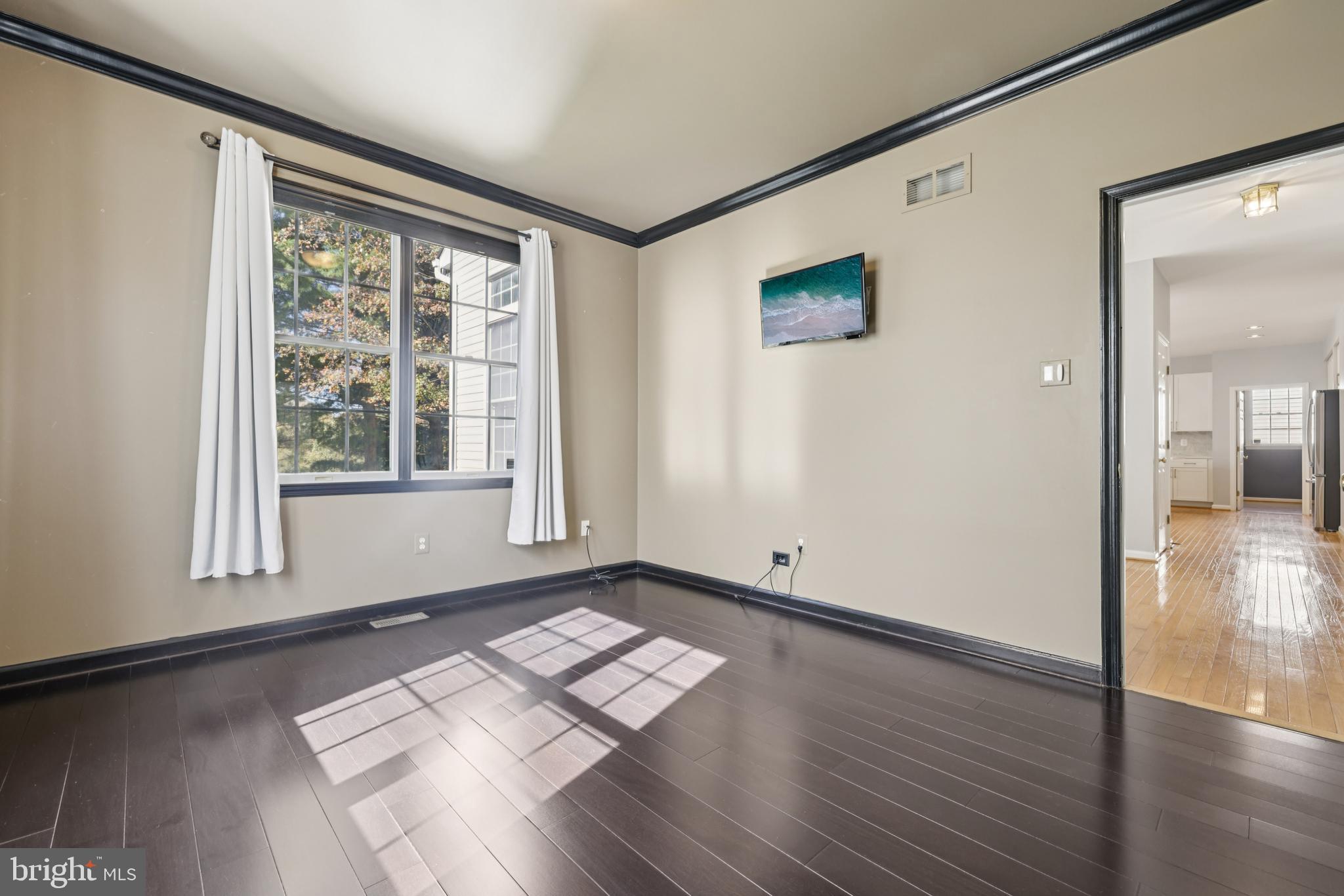 VILLAGE OF RIVER HILL - Residential