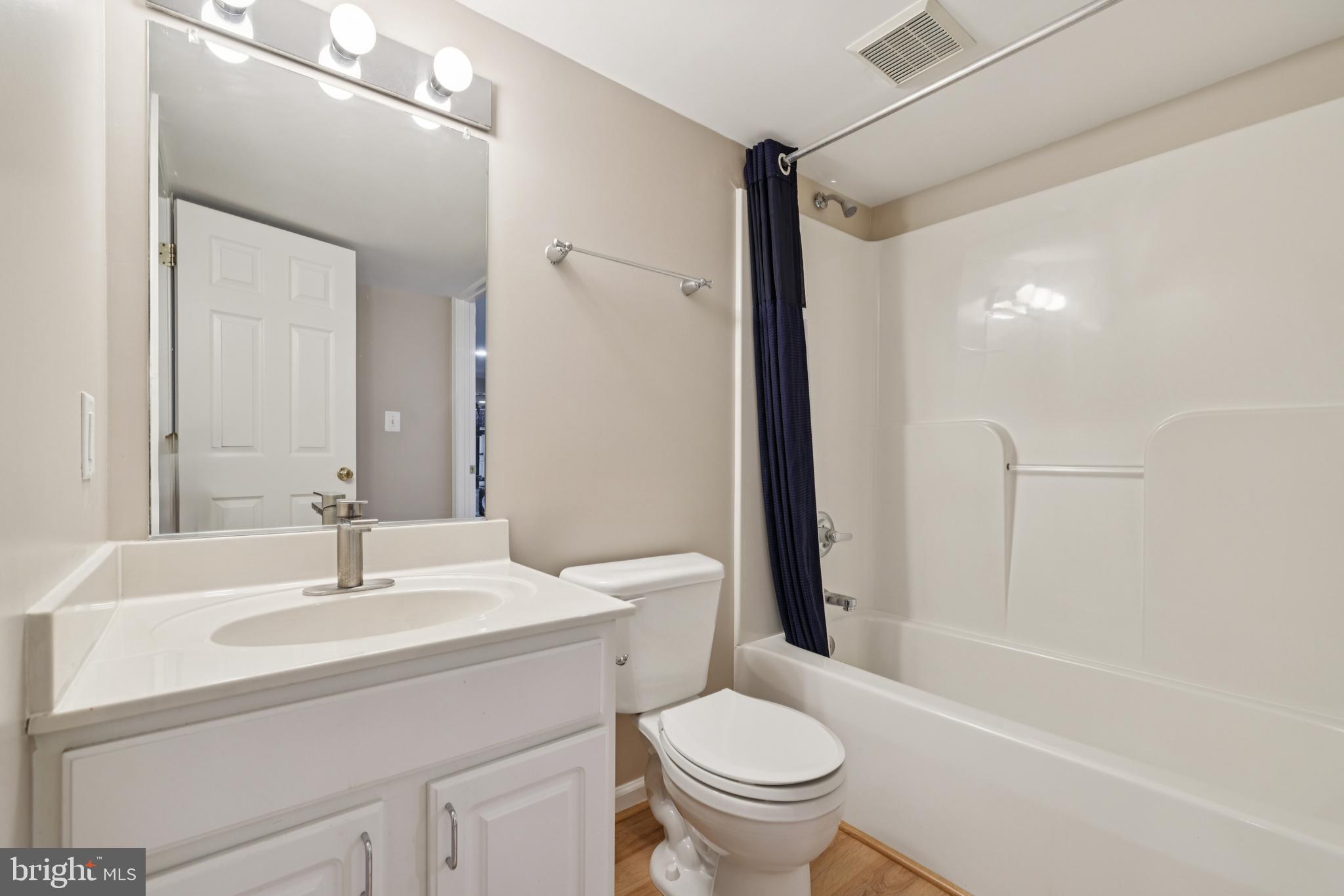 VILLAGE OF RIVER HILL - Residential