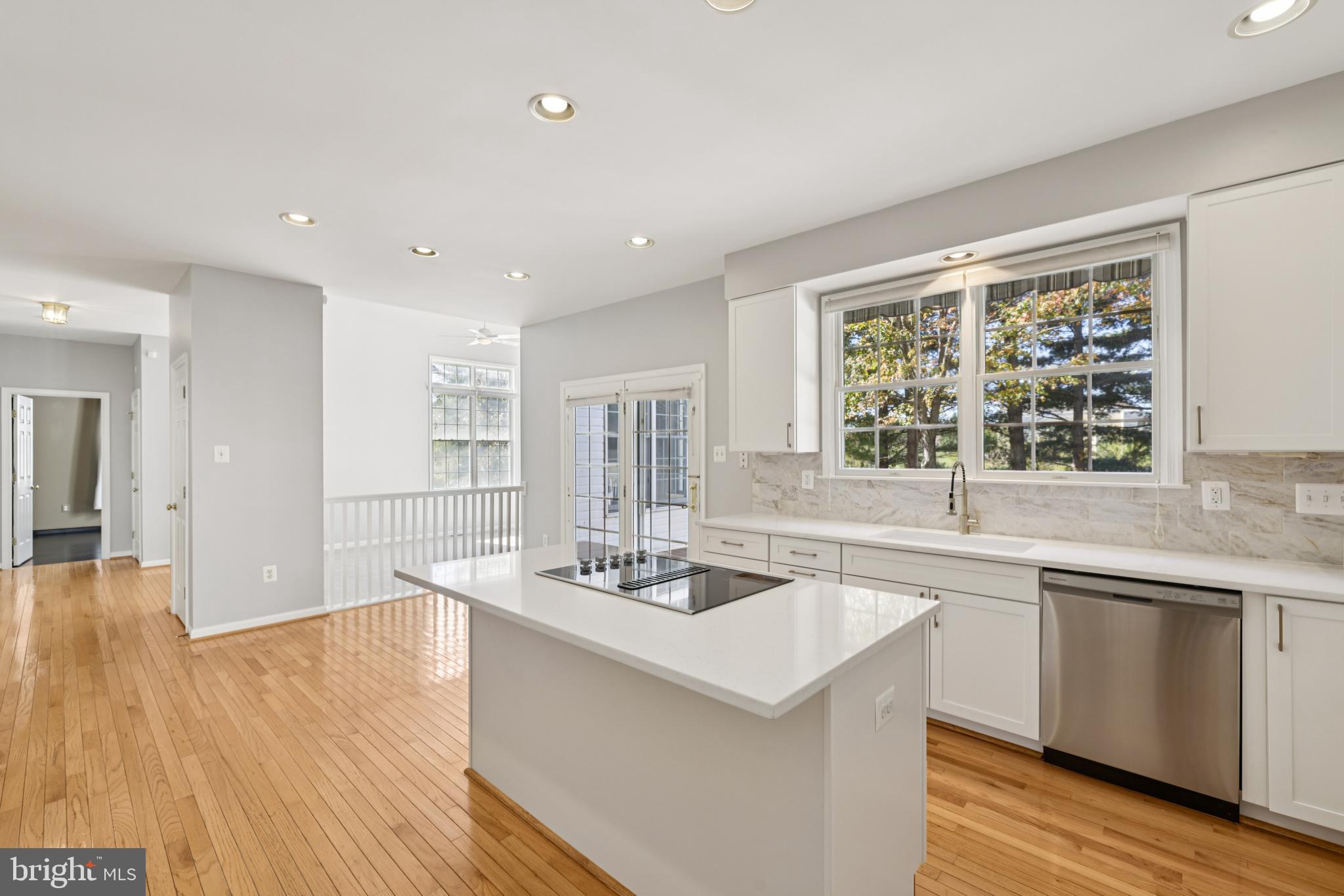 VILLAGE OF RIVER HILL - Residential