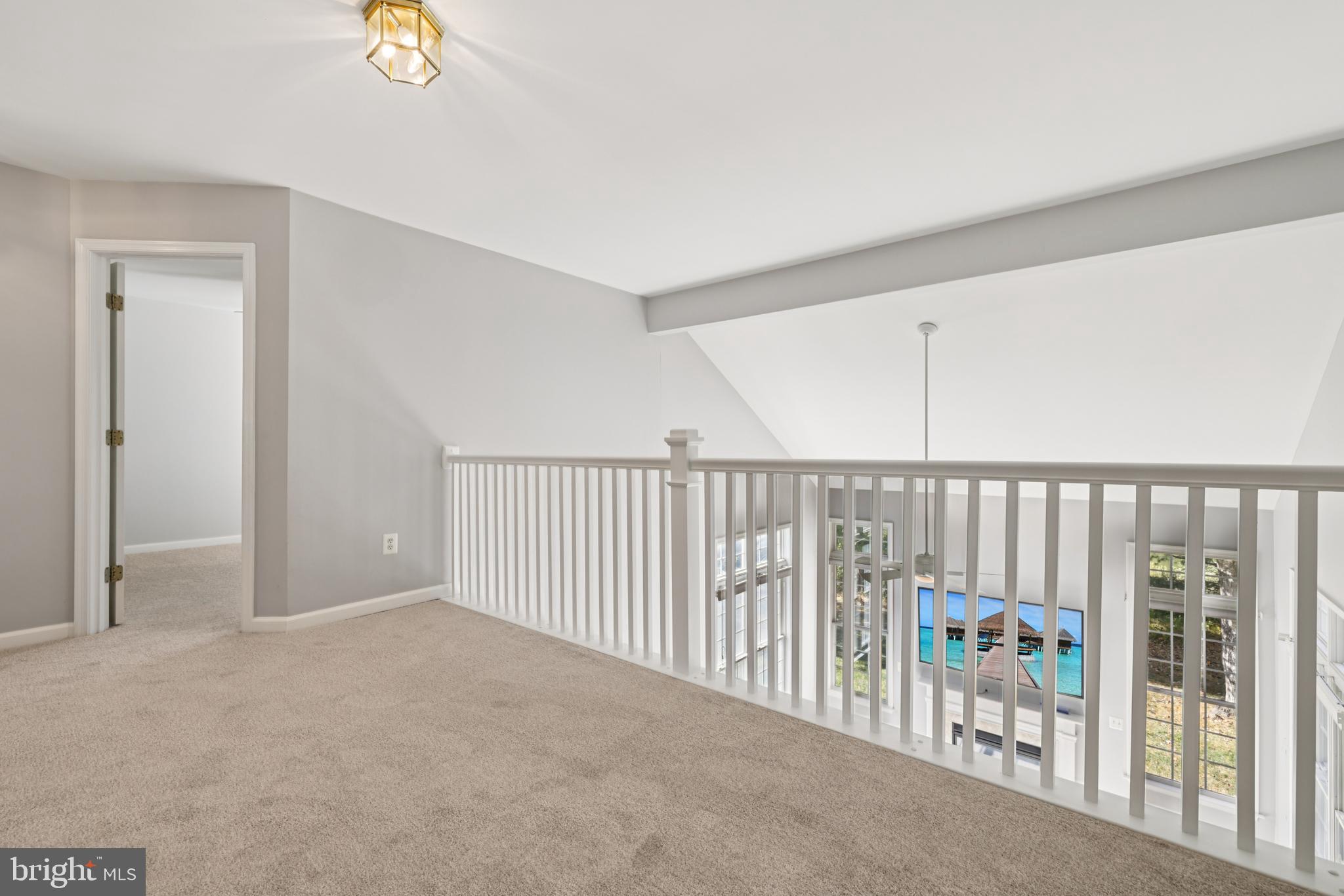 VILLAGE OF RIVER HILL - Residential