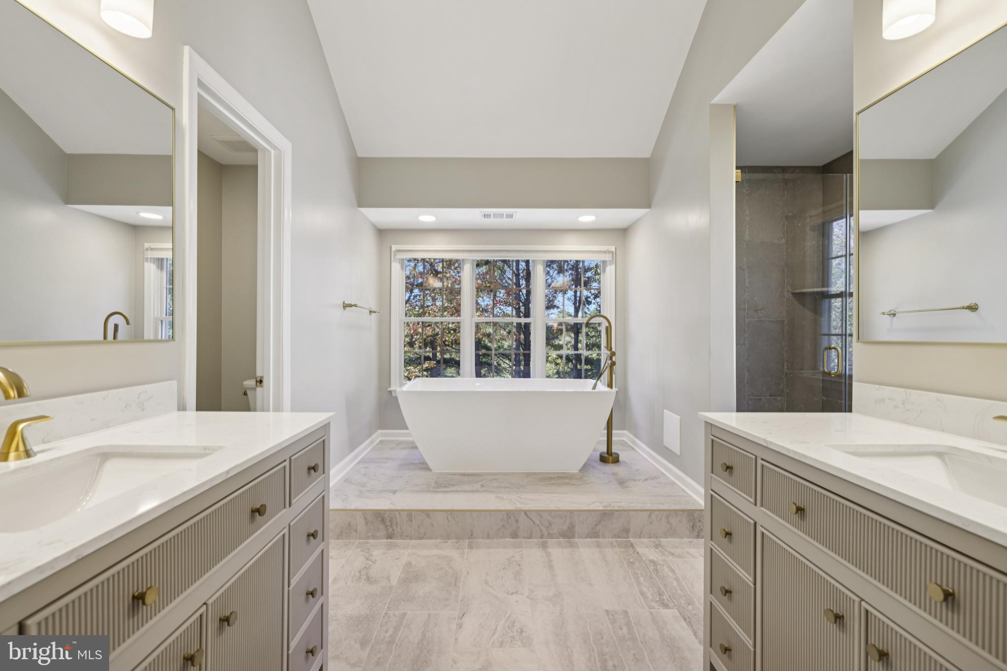 VILLAGE OF RIVER HILL - Residential