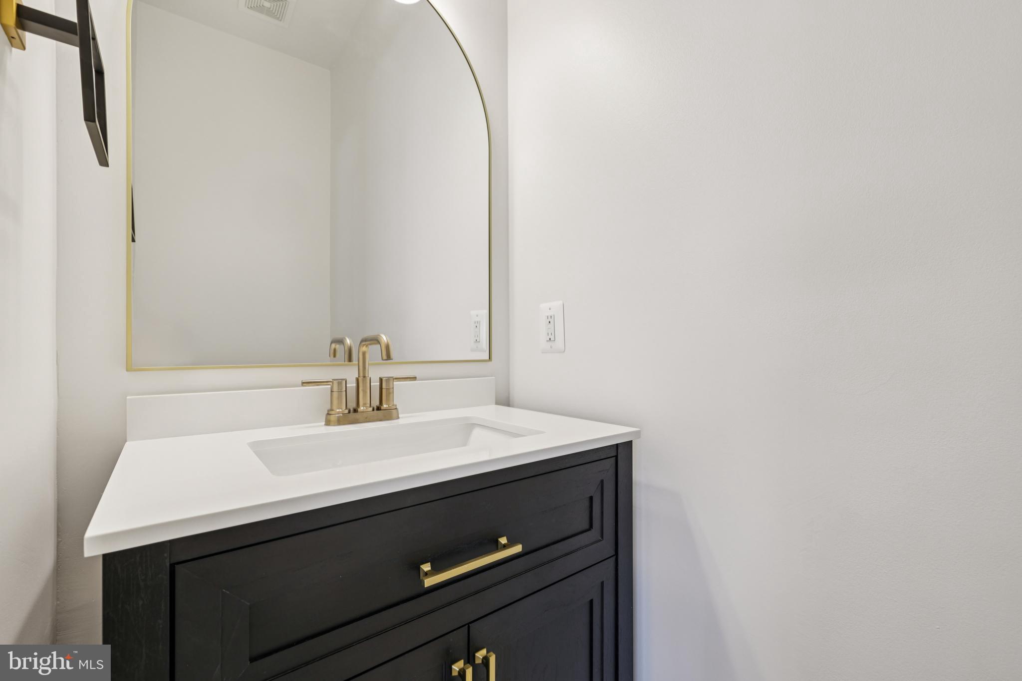 VILLAGE OF RIVER HILL - Residential