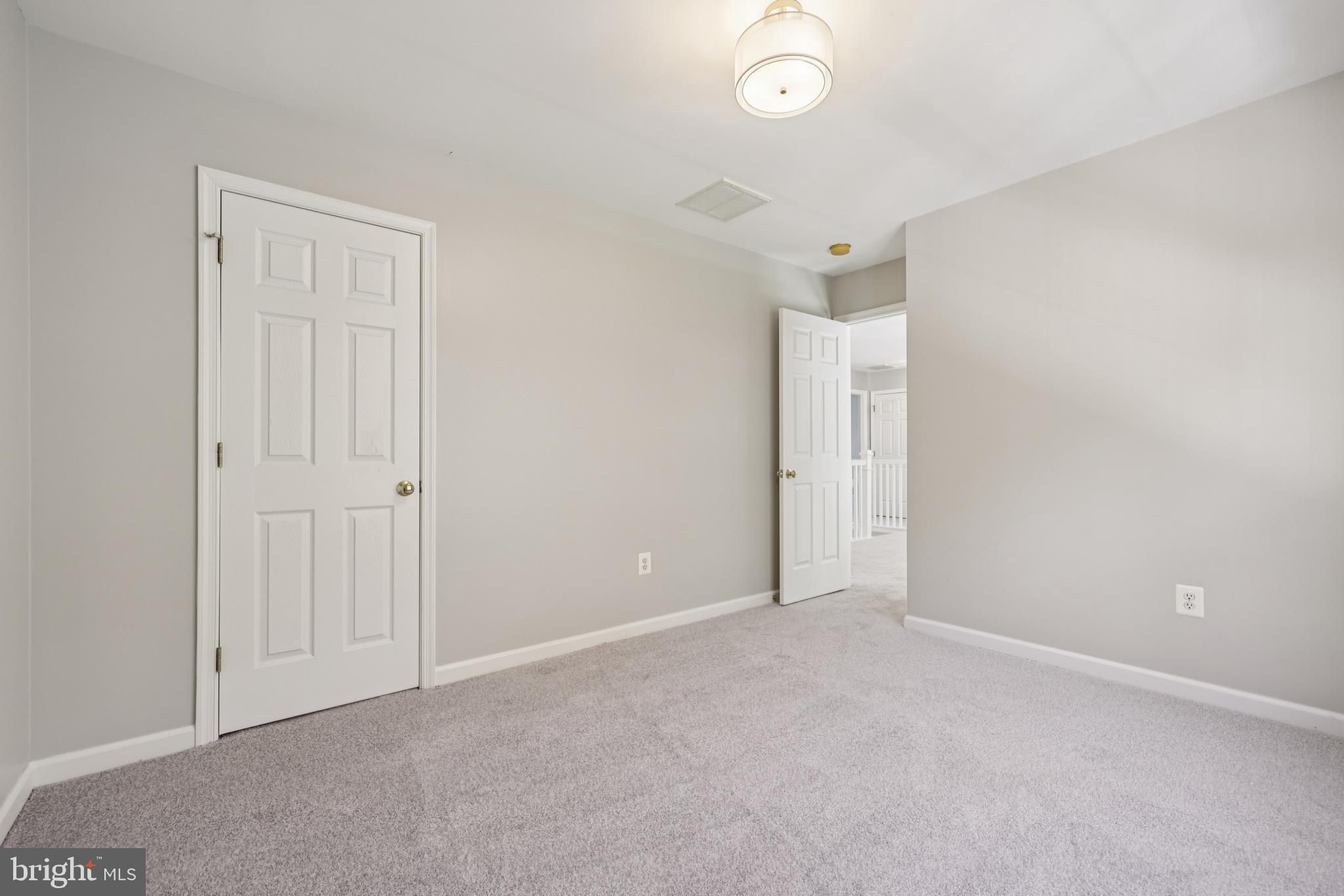 VILLAGE OF RIVER HILL - Residential